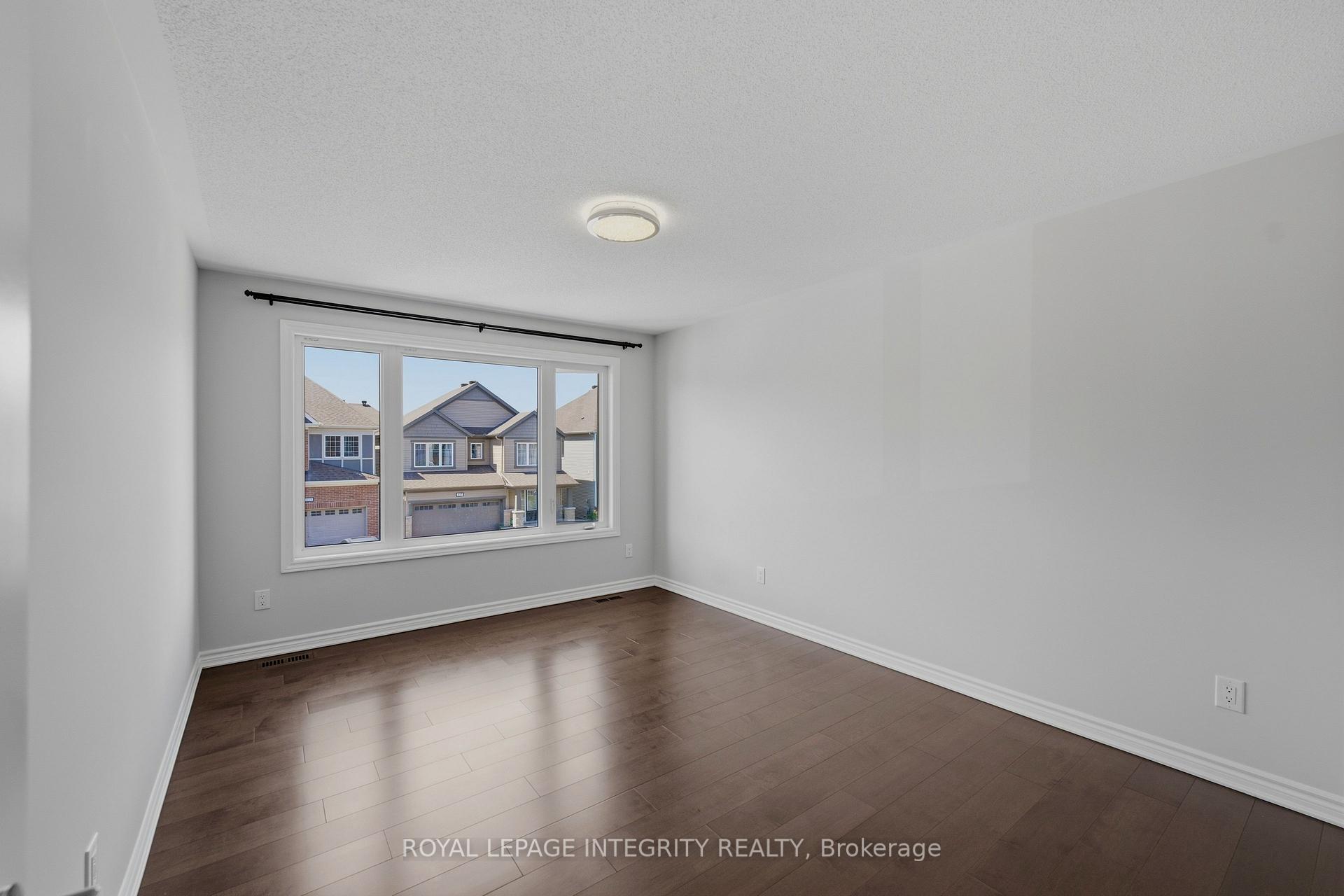 Photo 32 of 414 Aphelion Crescent, Ottawa, Barrhaven - Half Moon Bay — HOMEH