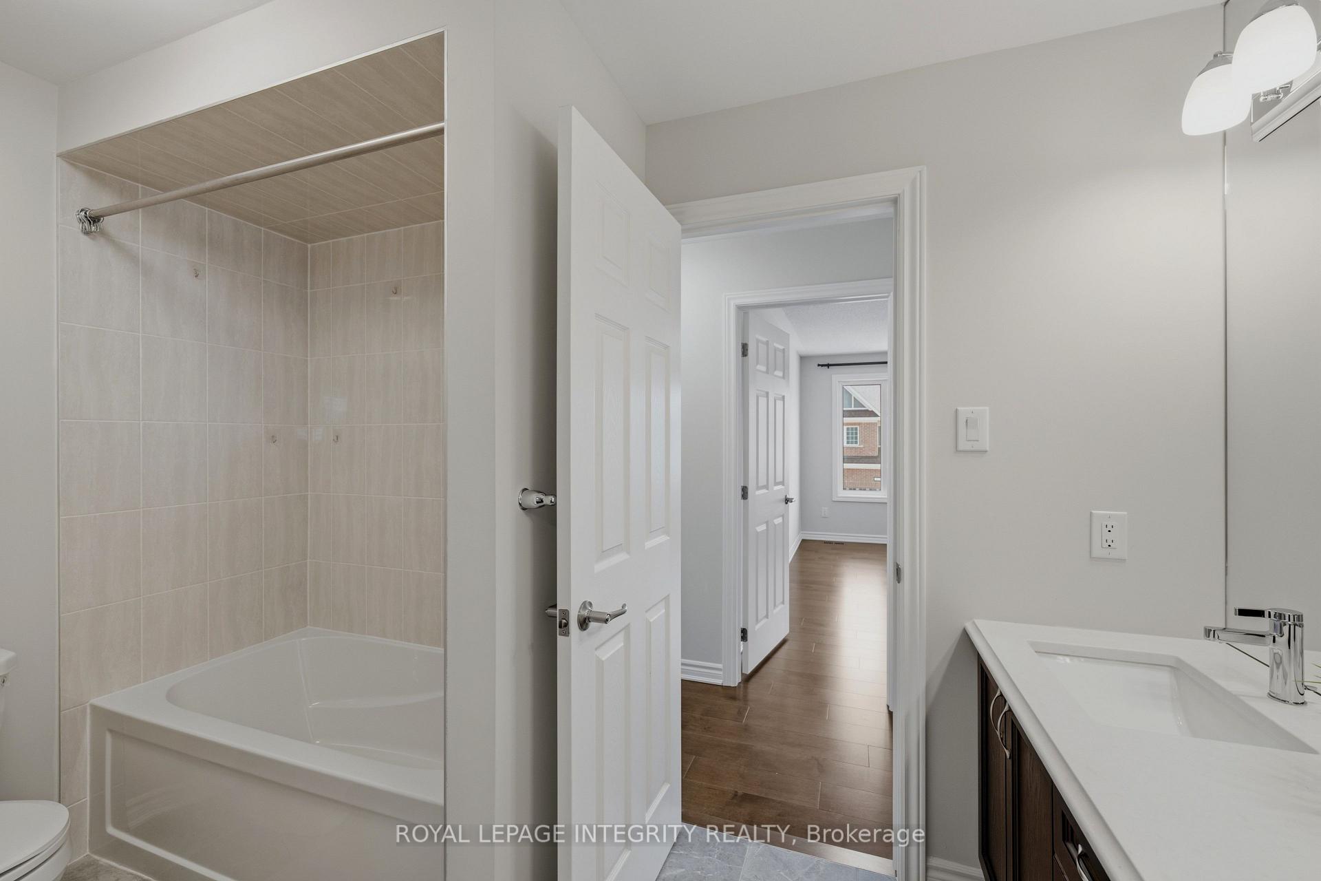 Photo 35 of 414 Aphelion Crescent, Ottawa, Barrhaven - Half Moon Bay — HOMEH