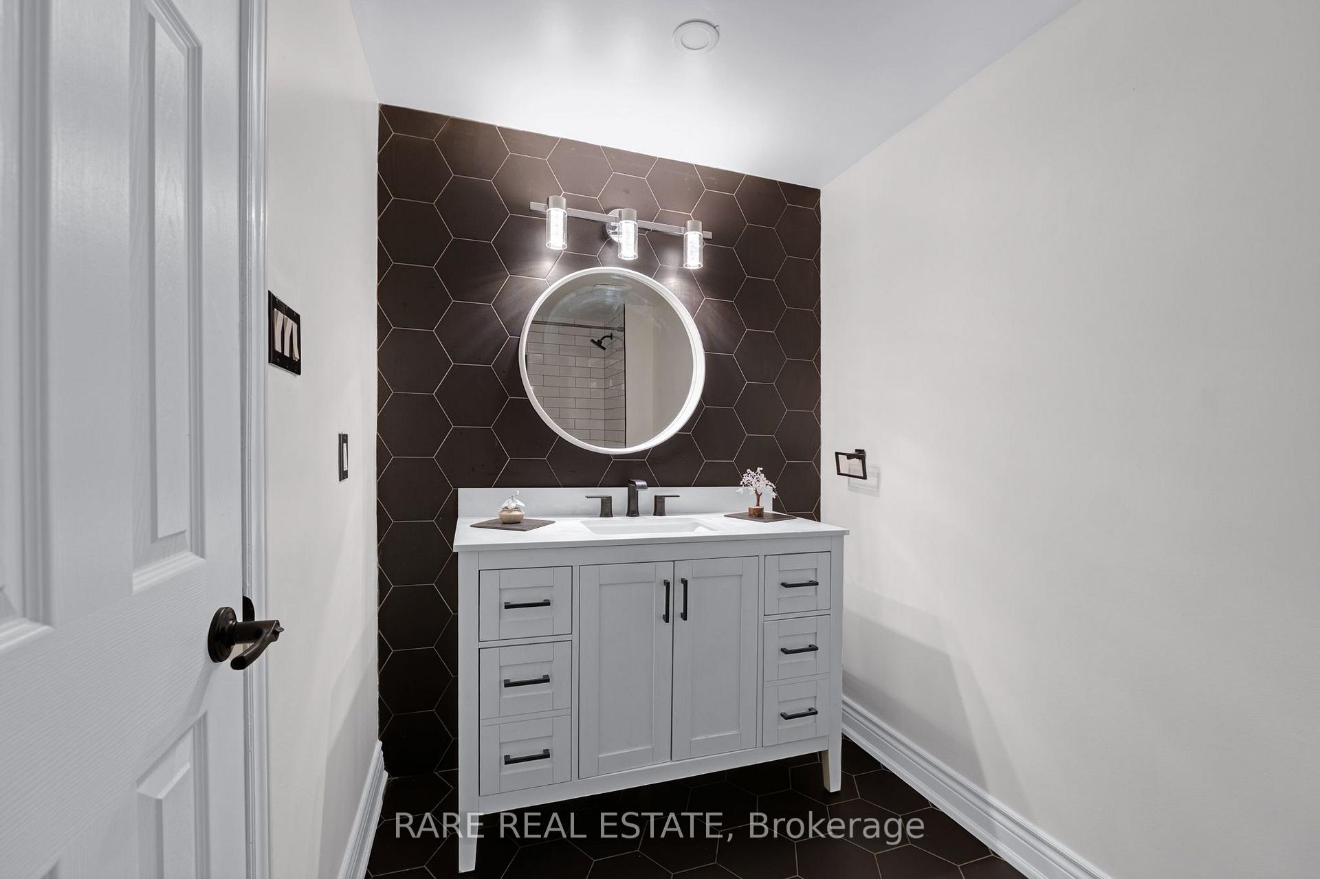 Photo 14 of 45 Sandmere Avenue, Brampton, Heart Lake West — HOMEH