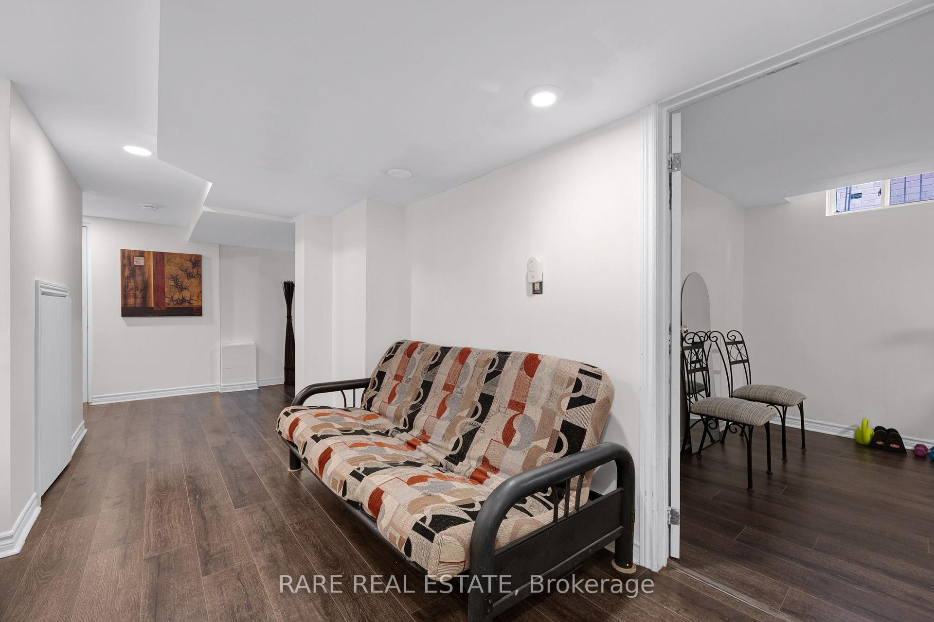 Photo 19 of 45 Sandmere Avenue, Brampton, Heart Lake West — HOMEH