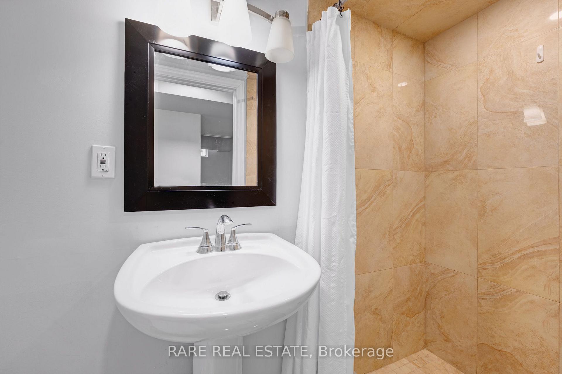 Photo 21 of 45 Sandmere Avenue, Brampton, Heart Lake West — HOMEH