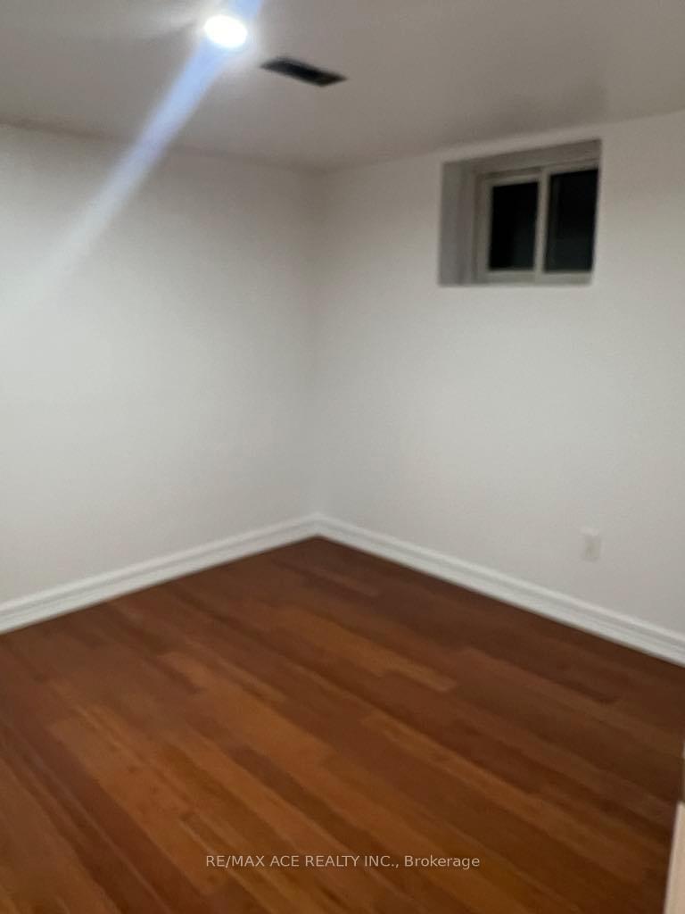Photo 8 of Unit Bsmt, 26 Oakridge Drive, Scarborough, Cliffcrest — HOMEH