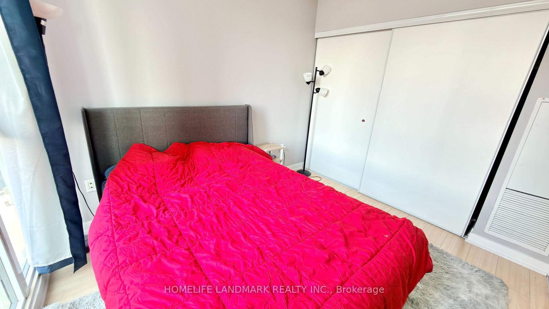 Photo 6 of Unit 703, 85 Queens Wharf Road, Toronto, Waterfront Communities — HOMEH