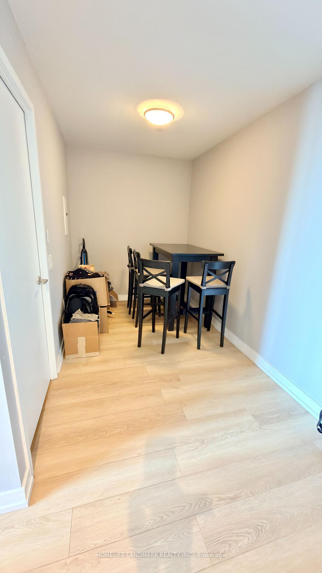 Photo 7 of Unit 703, 85 Queens Wharf Road, Toronto, Waterfront Communities — HOMEH