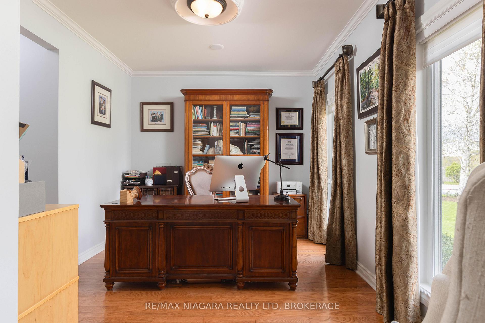 Photo 19 of 8056 Cathedral Drive, Niagara Falls, Mt. Carmel — HOMEH