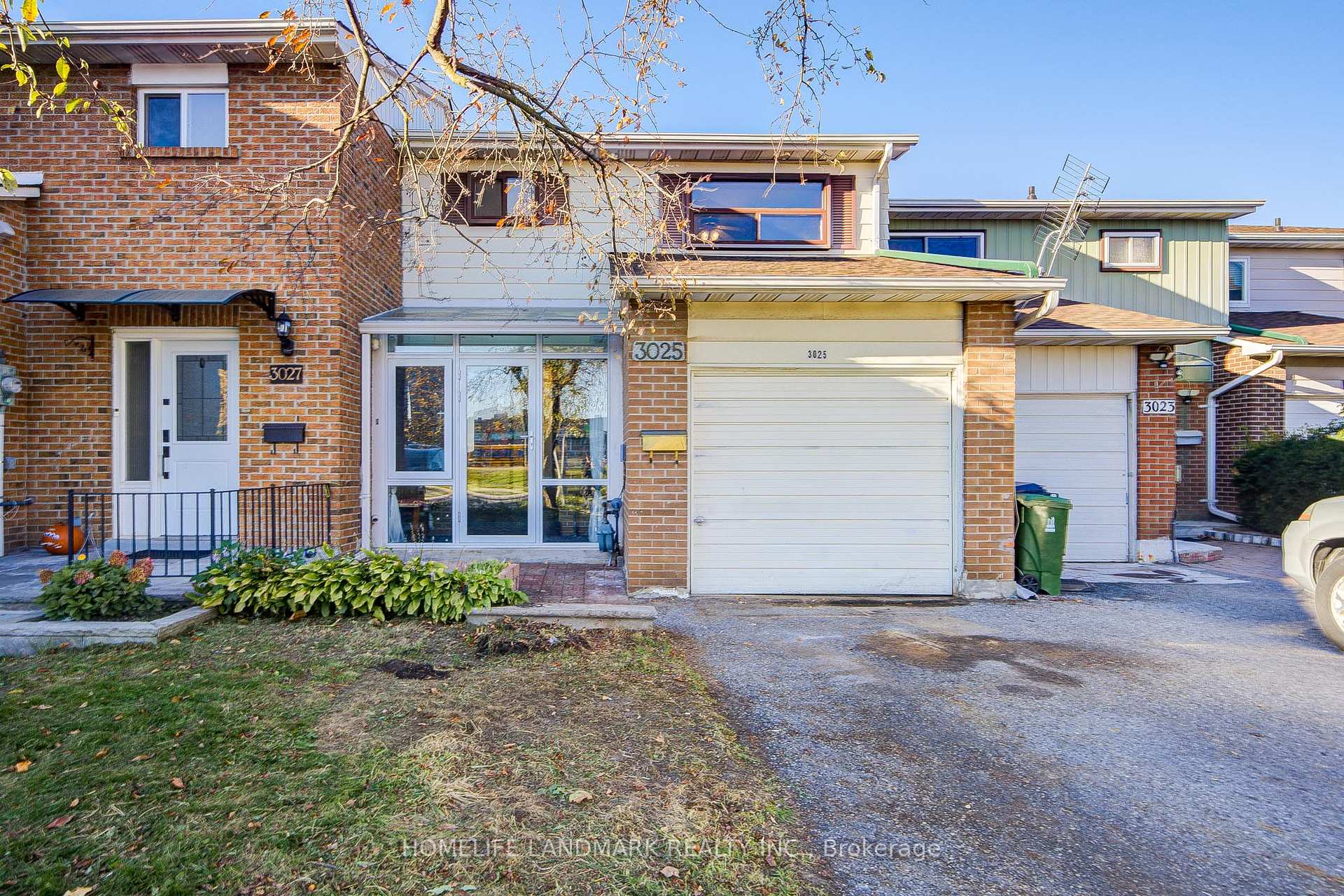 Photo 1 of 3025 Bridletowne Circle, Scarborough, L'Amoreaux — HOMEH