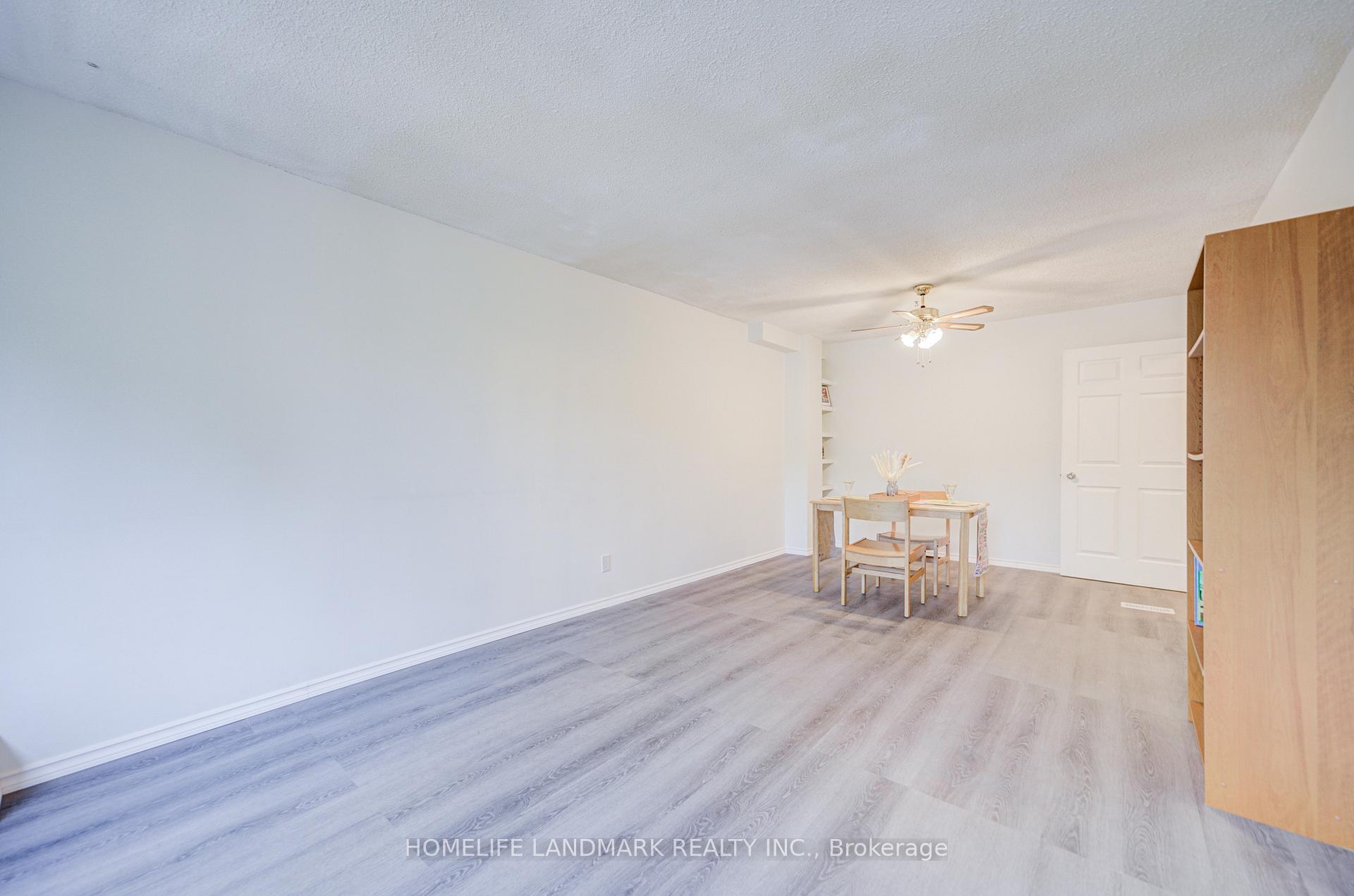 Photo 13 of 3025 Bridletowne Circle, Scarborough, L'Amoreaux — HOMEH