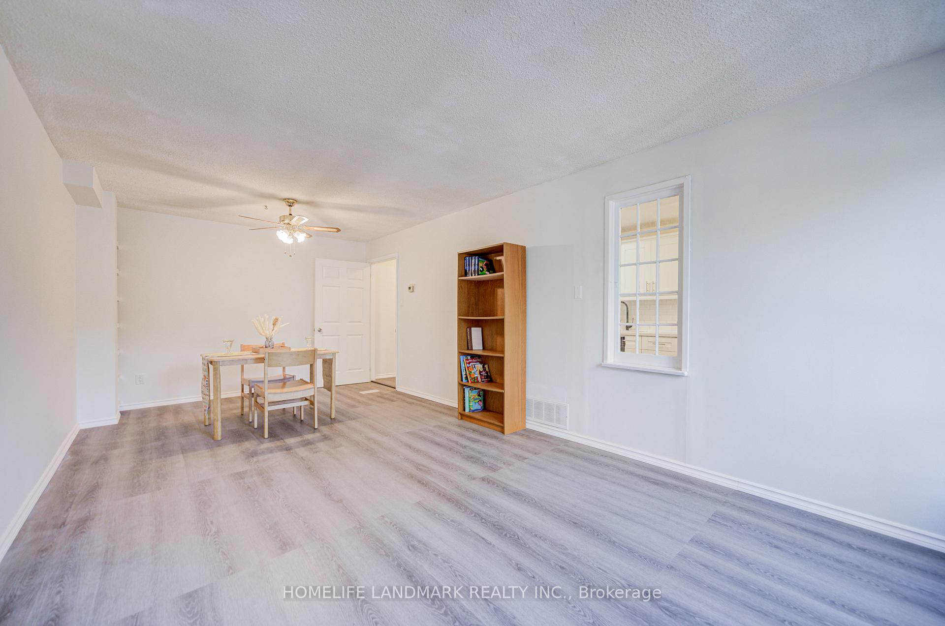 Photo 14 of 3025 Bridletowne Circle, Scarborough, L'Amoreaux — HOMEH