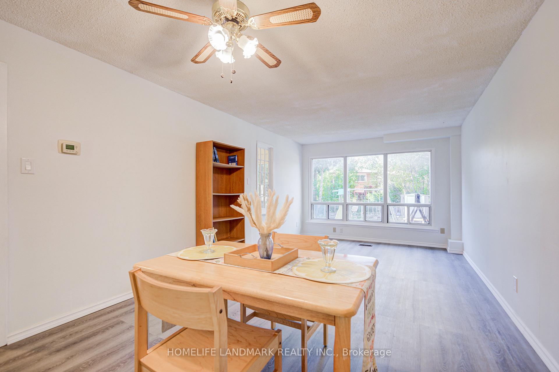 Photo 15 of 3025 Bridletowne Circle, Scarborough, L'Amoreaux — HOMEH