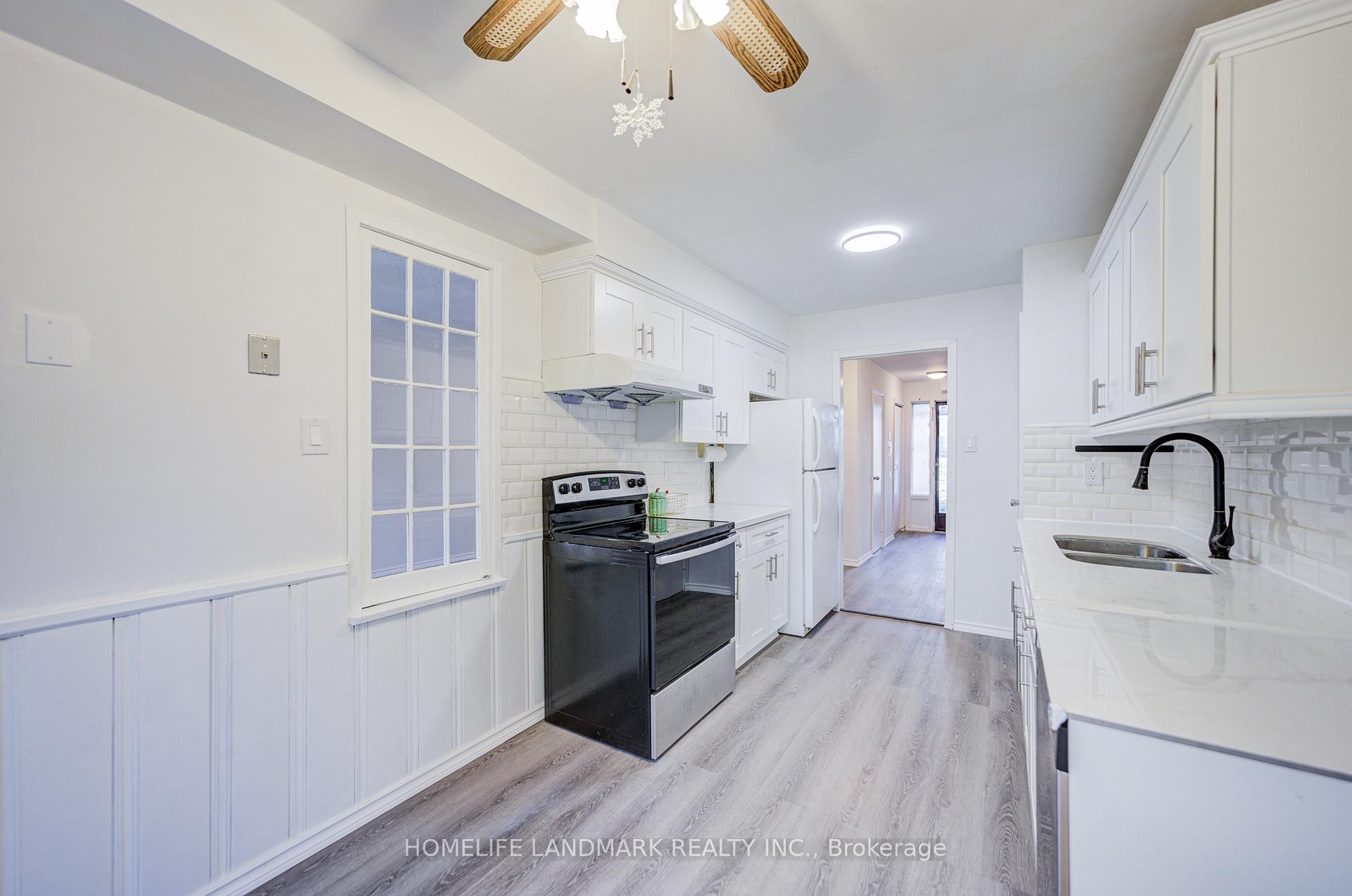 Photo 16 of 3025 Bridletowne Circle, Scarborough, L'Amoreaux — HOMEH