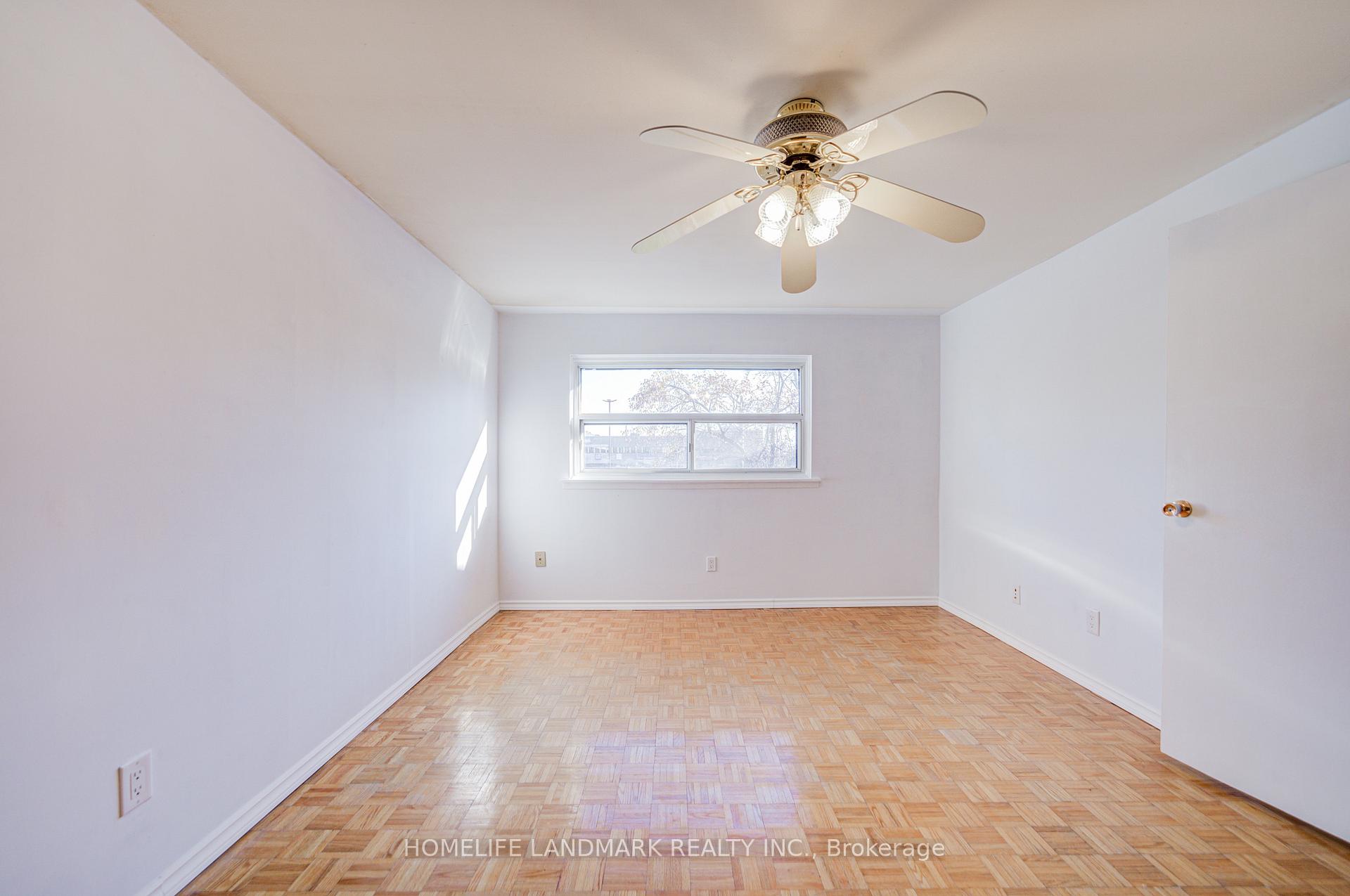 Photo 25 of 3025 Bridletowne Circle, Scarborough, L'Amoreaux — HOMEH