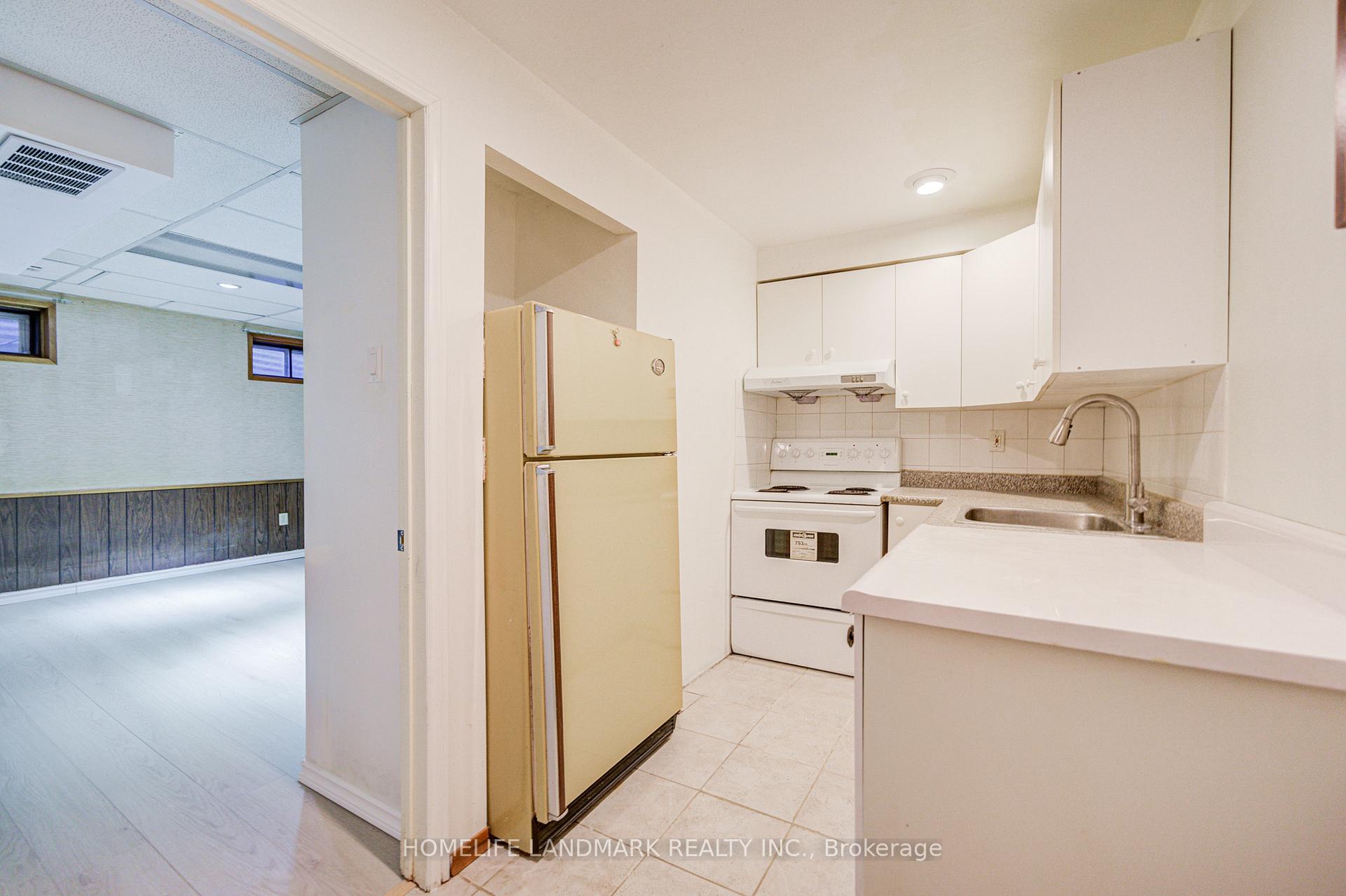 Photo 32 of 3025 Bridletowne Circle, Scarborough, L'Amoreaux — HOMEH