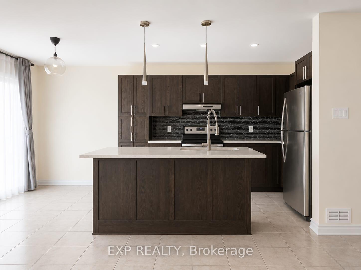 Photo 4 of 55 Fallengale Crescent, Ottawa, Kanata - Kanata Lakes/Heritage Hills — HOMEH