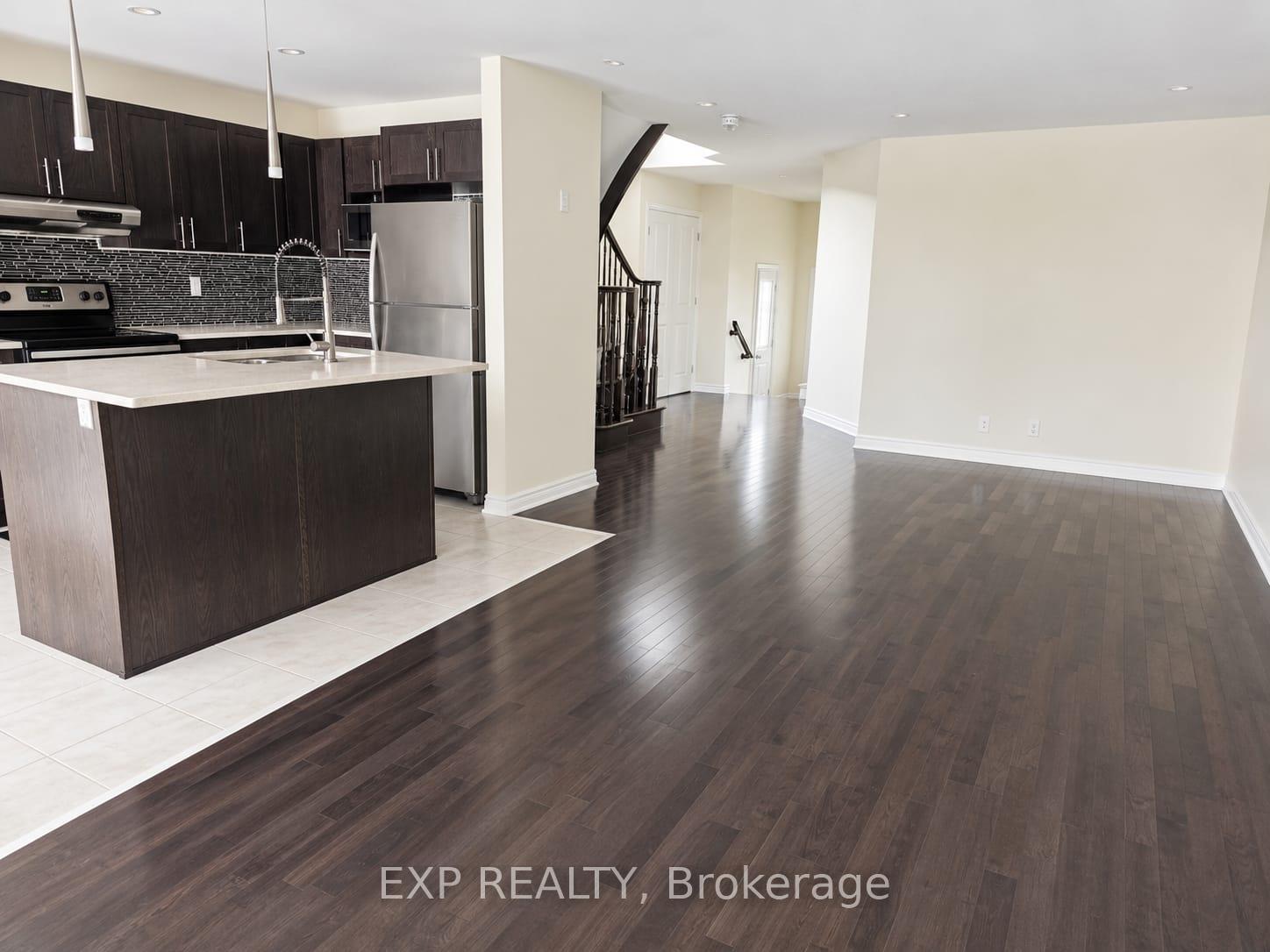 Photo 5 of 55 Fallengale Crescent, Ottawa, Kanata - Kanata Lakes/Heritage Hills — HOMEH