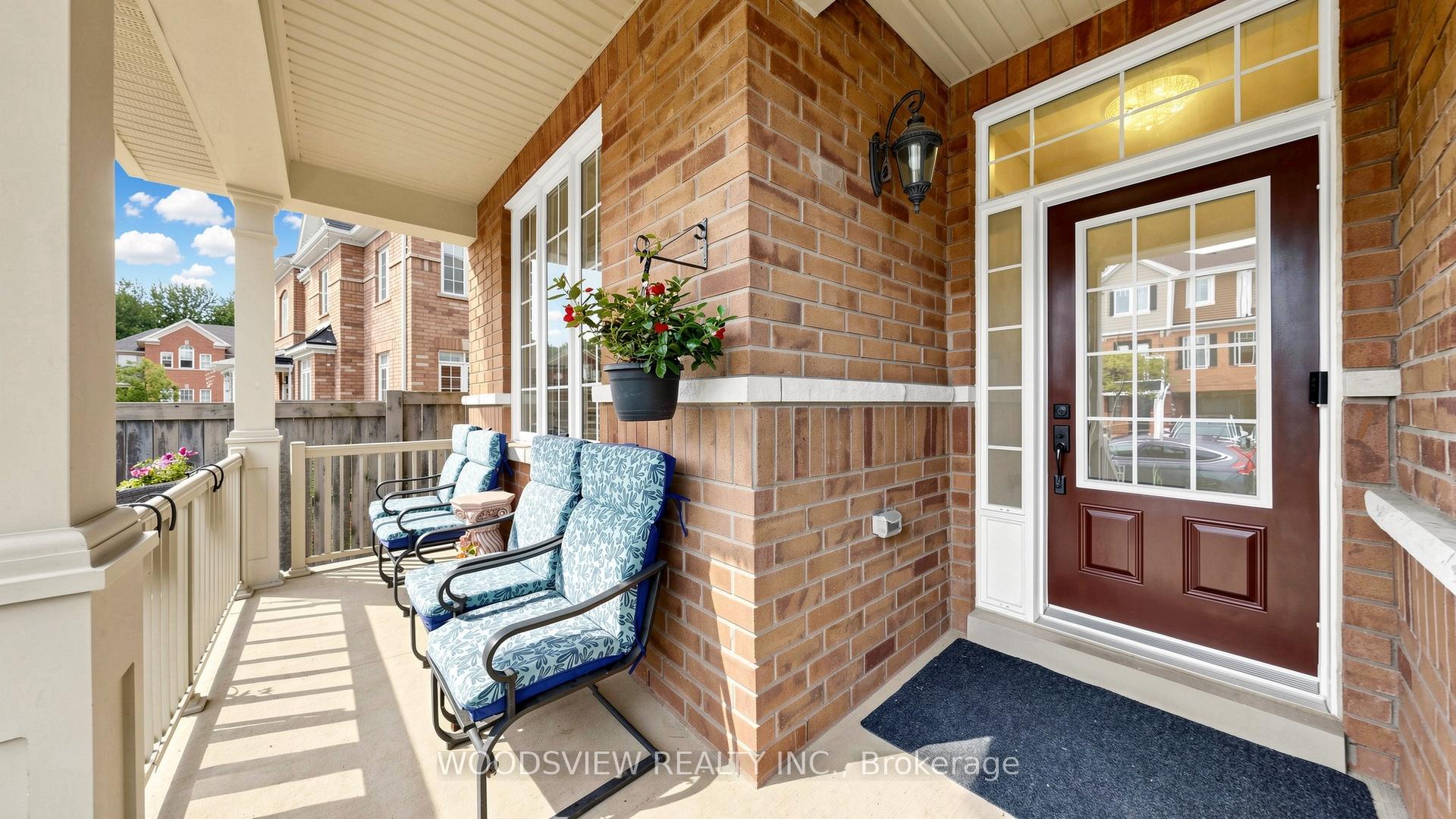 Photo 2 of 7 Deancrest Road, Brampton, Northwest Brampton — HOMEH