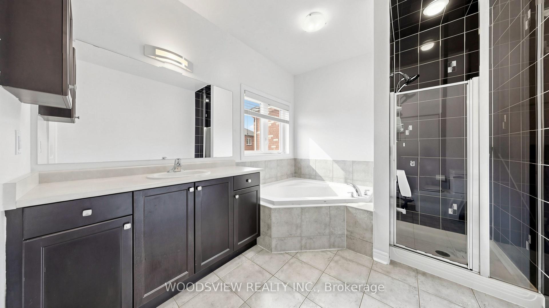 Photo 24 of 7 Deancrest Road, Brampton, Northwest Brampton — HOMEH