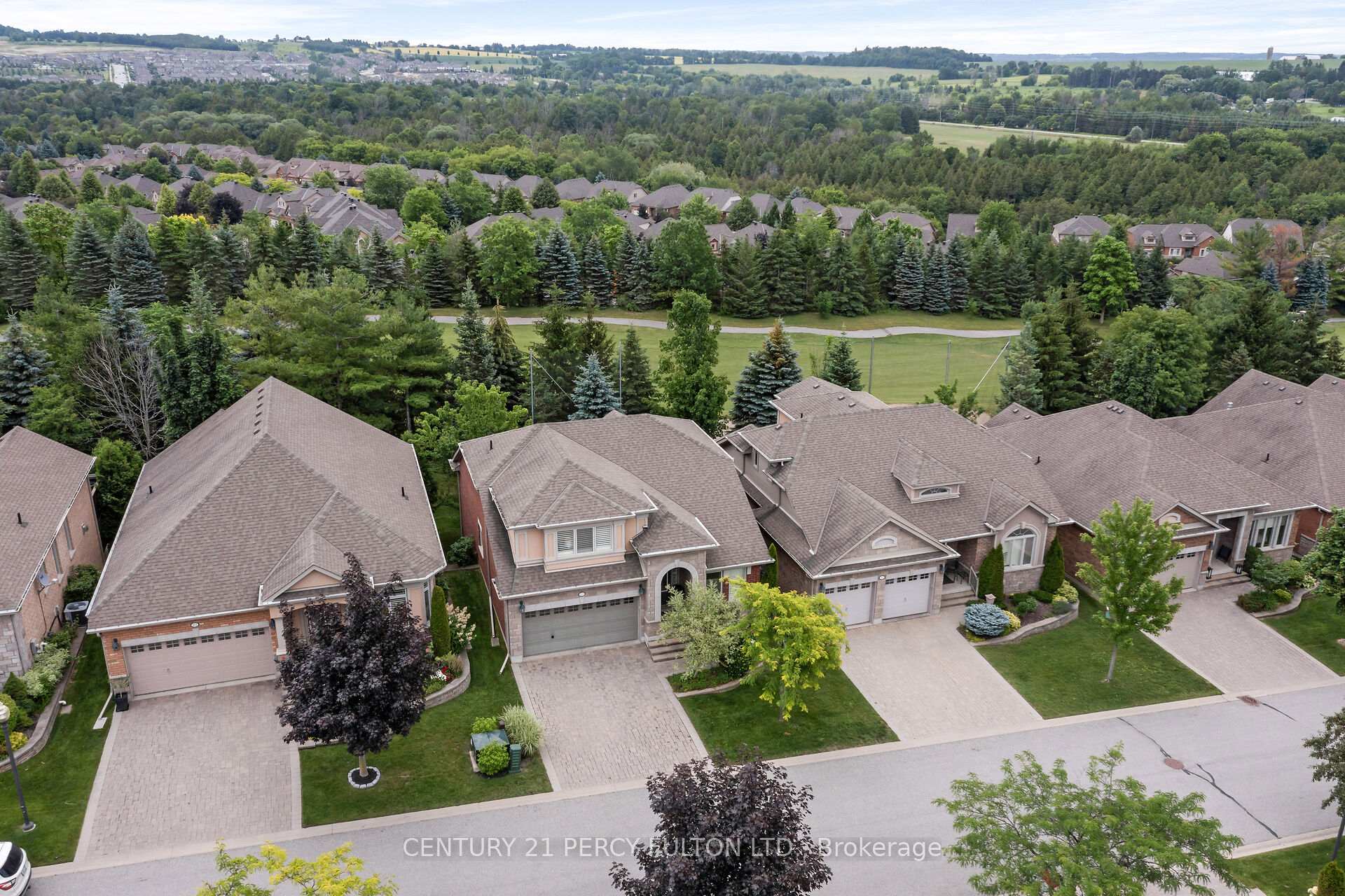 Photo 3 of 159 Ridge Way, New Tecumseth, Rural New Tecumseth — HOMEH