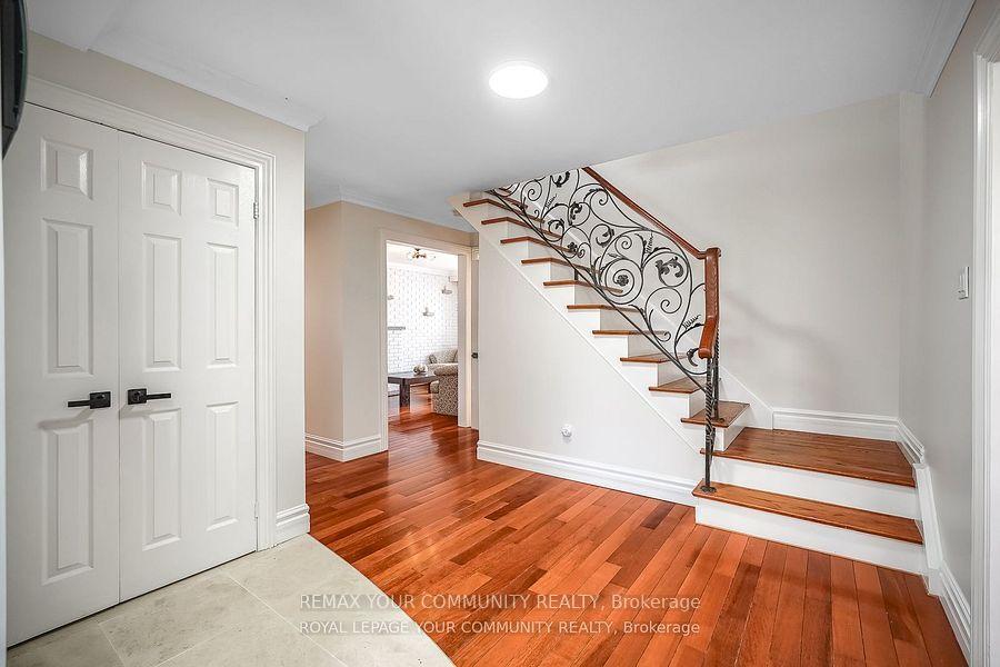 Photo 9 of 18 Terryellen Crescent, Etobicoke, Markland Wood — HOMEH