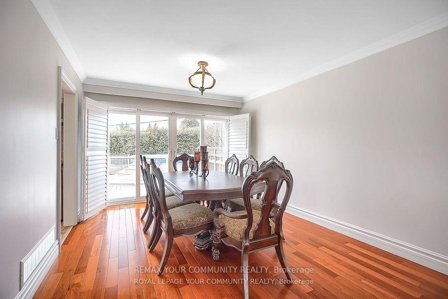 Photo 14 of 18 Terryellen Crescent, Etobicoke, Markland Wood — HOMEH