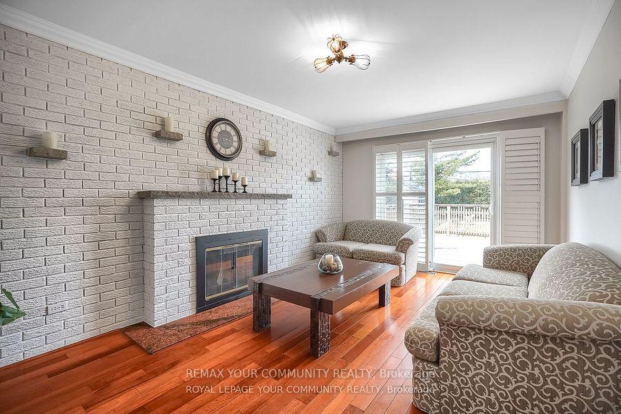 Photo 21 of 18 Terryellen Crescent, Etobicoke, Markland Wood — HOMEH