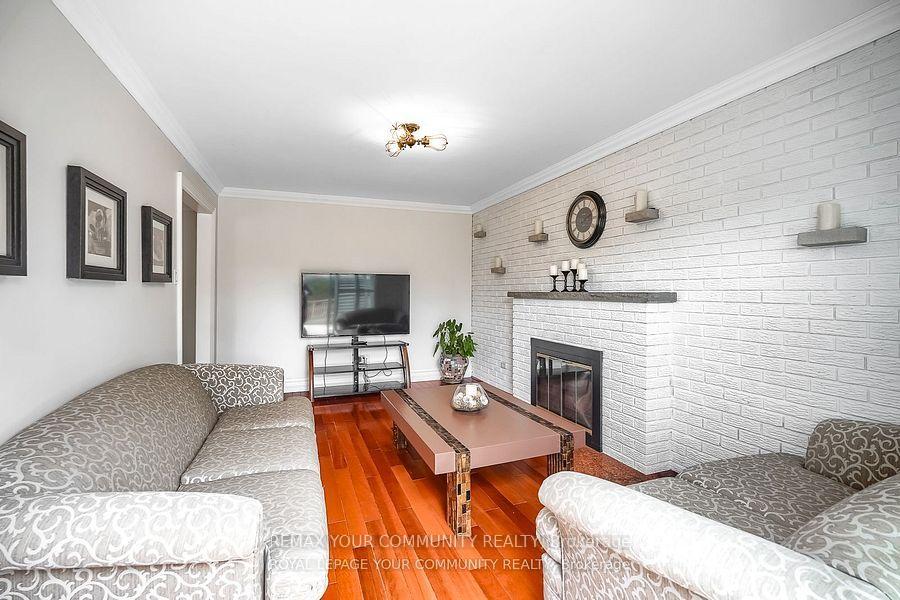 Photo 22 of 18 Terryellen Crescent, Etobicoke, Markland Wood — HOMEH