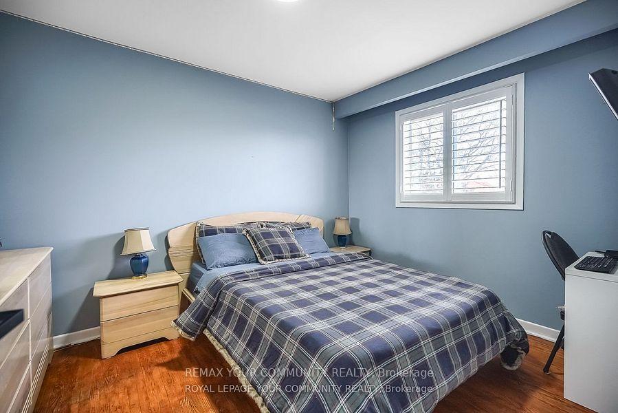 Photo 29 of 18 Terryellen Crescent, Etobicoke, Markland Wood — HOMEH