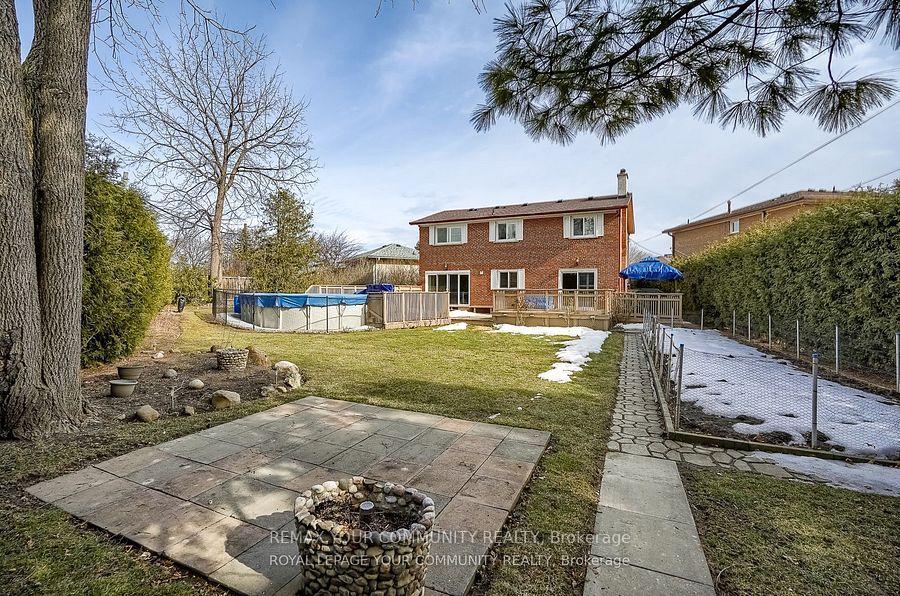 Photo 47 of 18 Terryellen Crescent, Etobicoke, Markland Wood — HOMEH