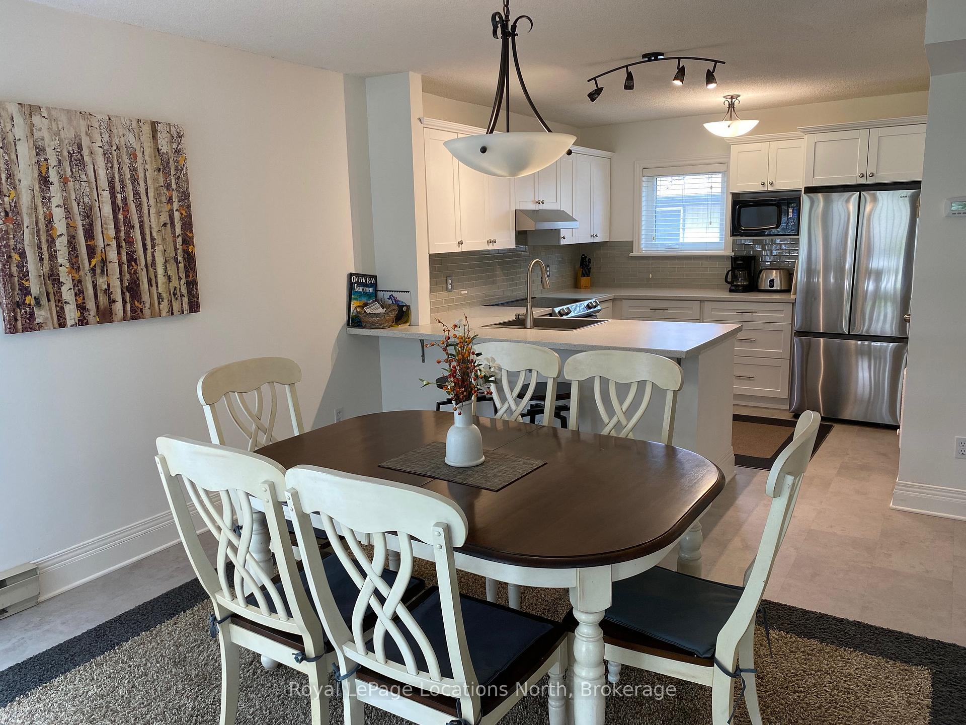 Photo 18 of 395 Mariners Way, Collingwood — HOMEH