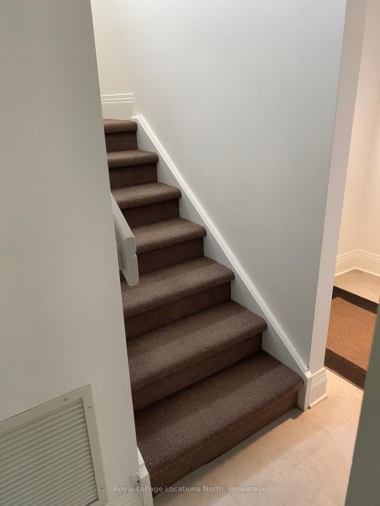 Photo 21 of 395 Mariners Way, Collingwood — HOMEH