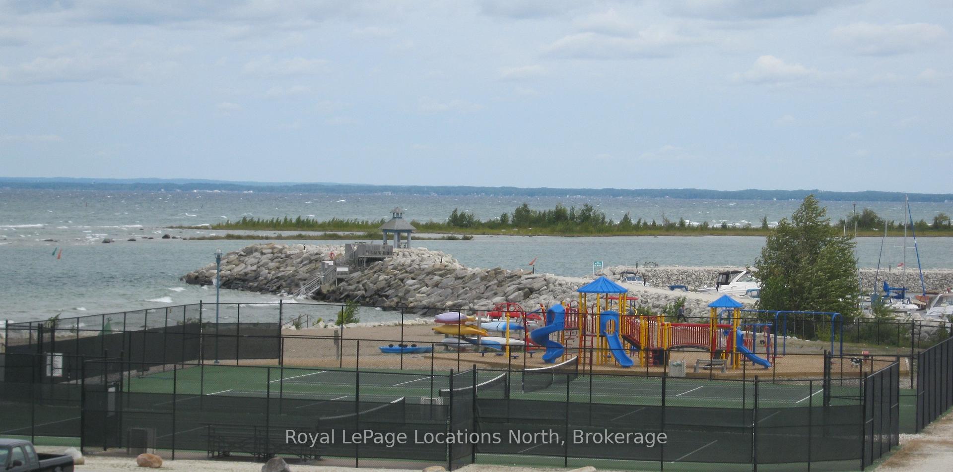 Photo 40 of 395 Mariners Way, Collingwood — HOMEH