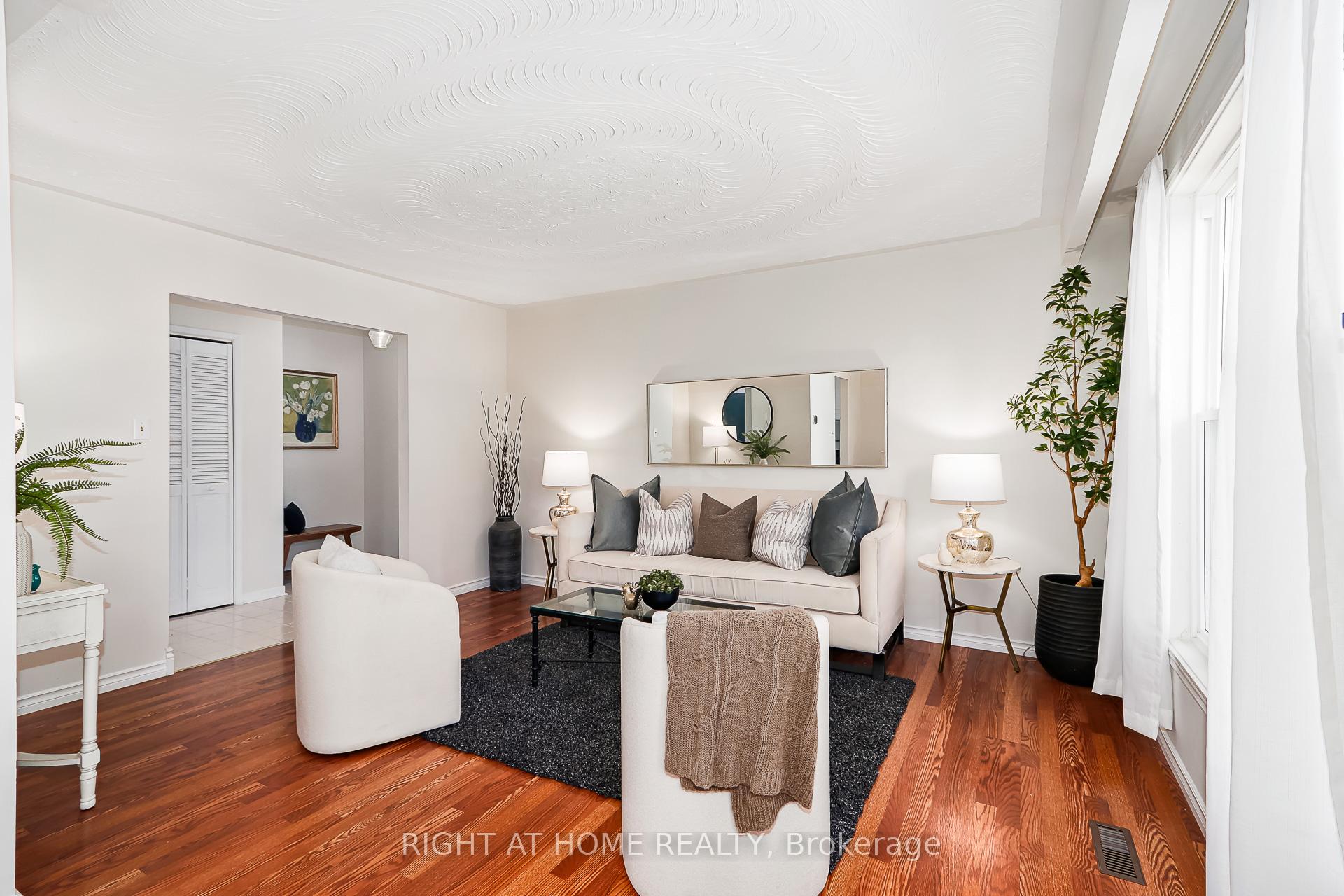 Photo 5 of 1059 Glen Mhor Crescent, Midland — HOMEH