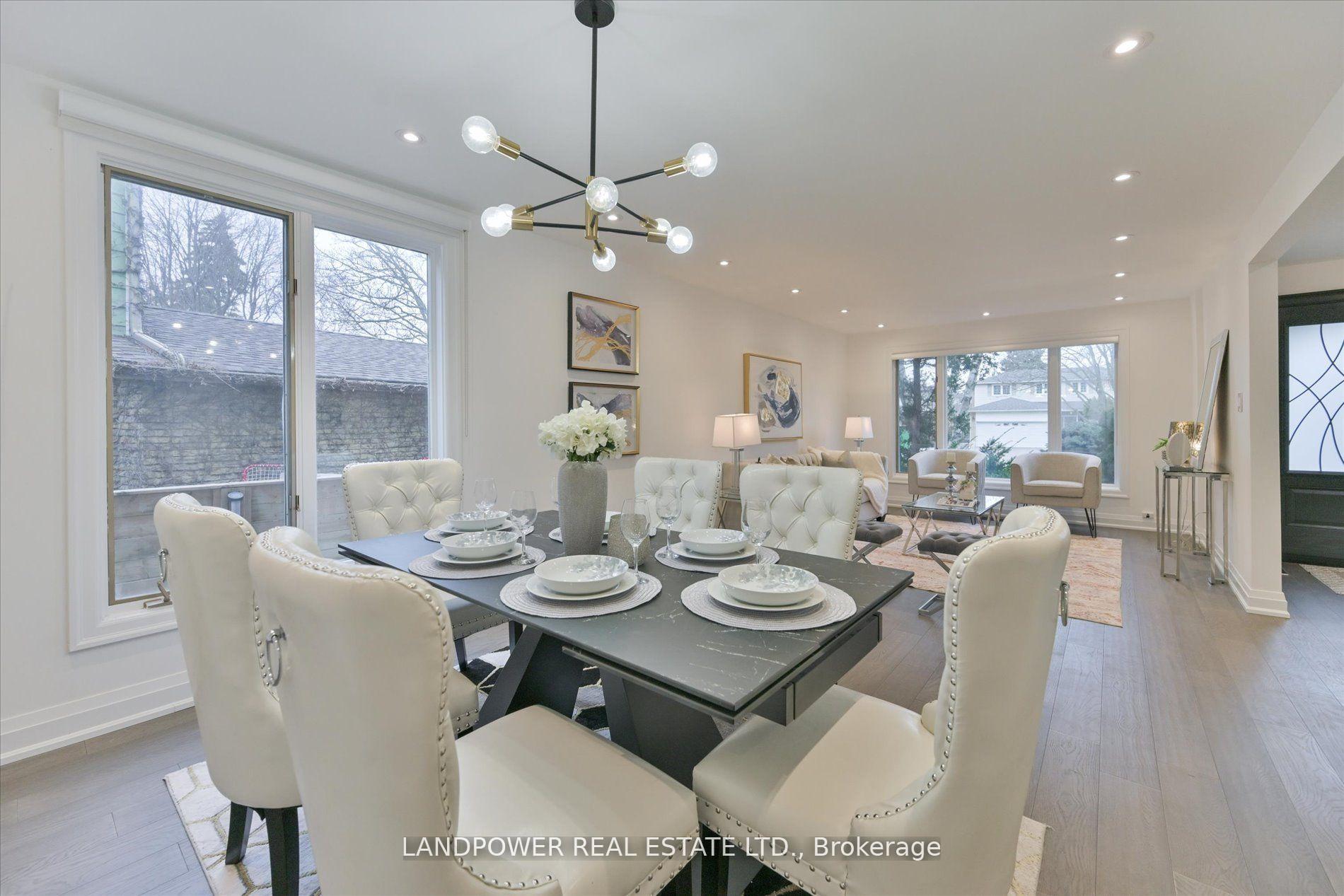 Photo 10 of 14 Carlton Road, Markham, Unionville — HOMEH