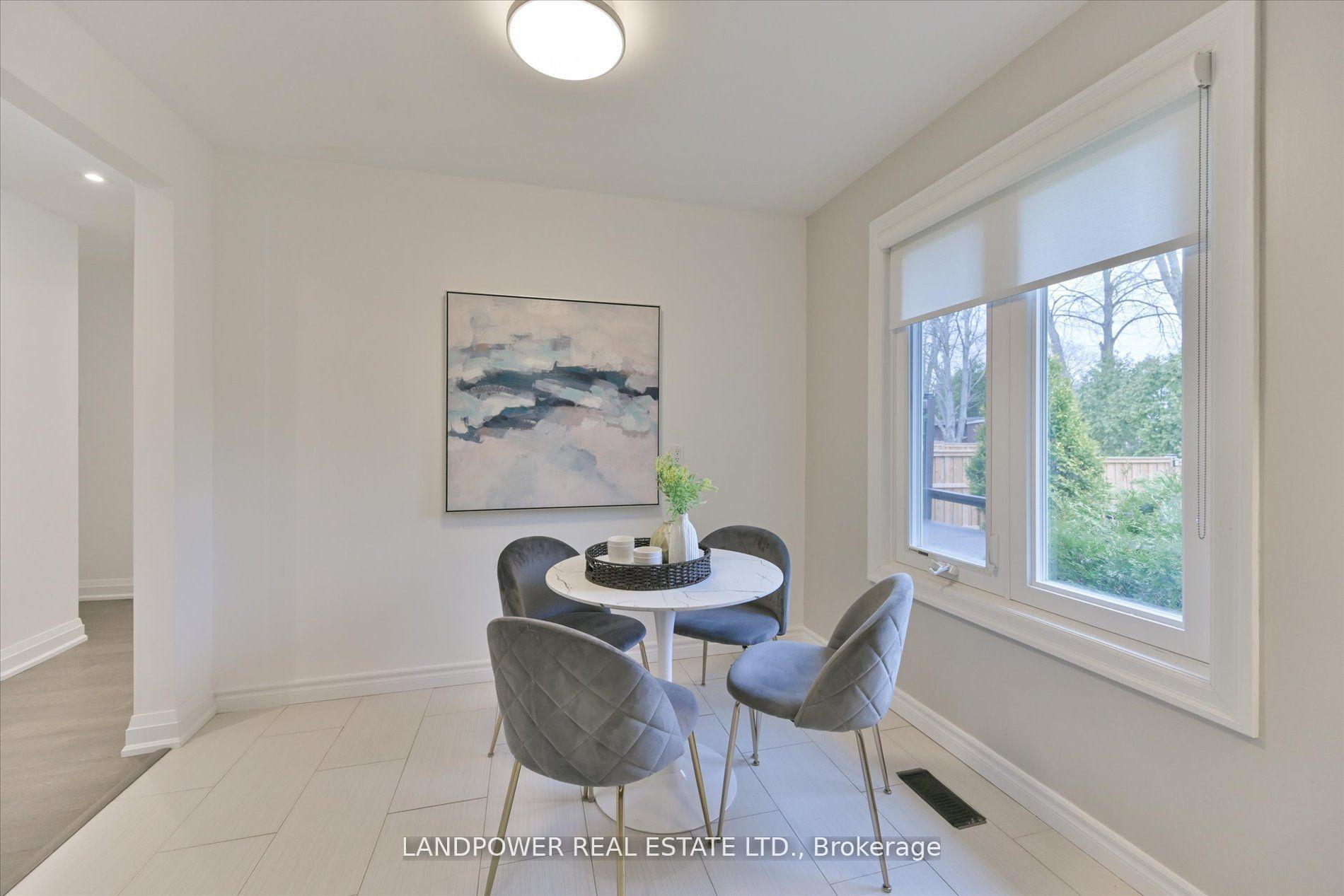 Photo 14 of 14 Carlton Road, Markham, Unionville — HOMEH