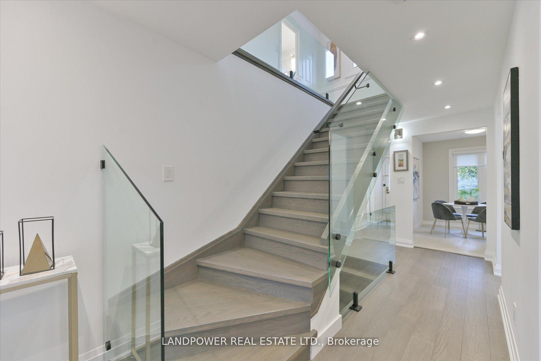 Photo 19 of 14 Carlton Road, Markham, Unionville — HOMEH
