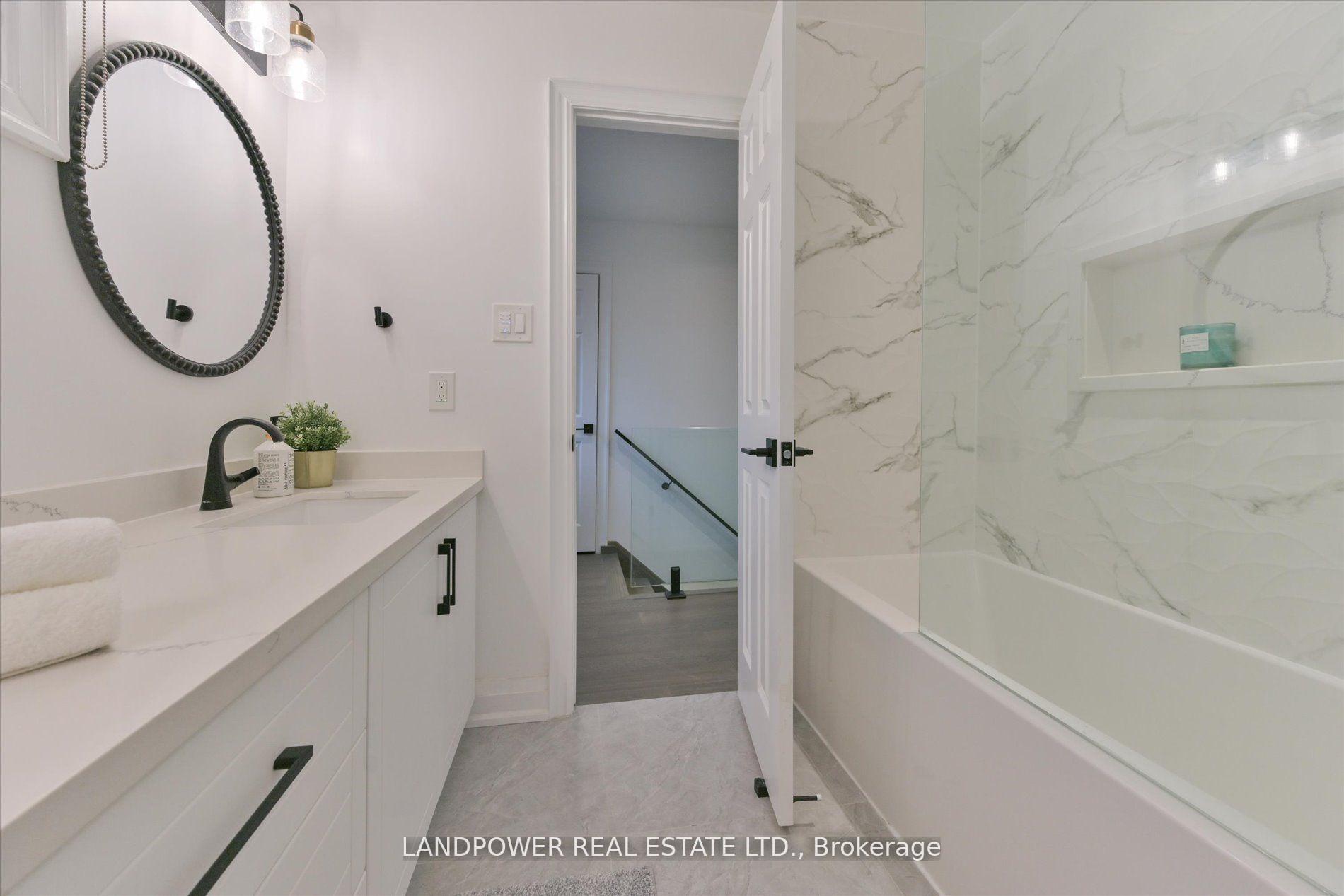Photo 29 of 14 Carlton Road, Markham, Unionville — HOMEH