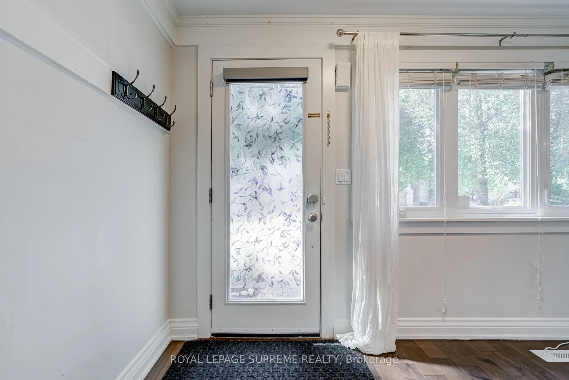Photo 2 of 313 Cedarvale Avenue, Toronto, Woodbine-Lumsden — HOMEH