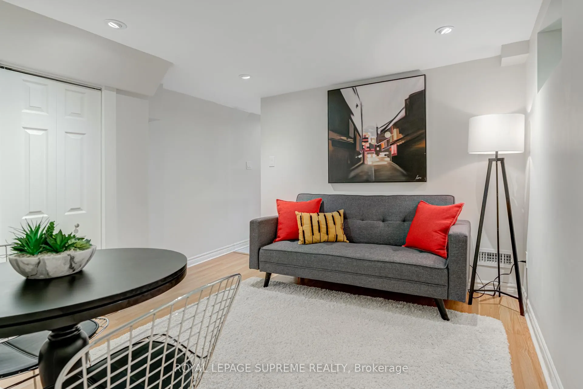 Photo 17 of 313 Cedarvale Avenue, Toronto, Woodbine-Lumsden — HOMEH