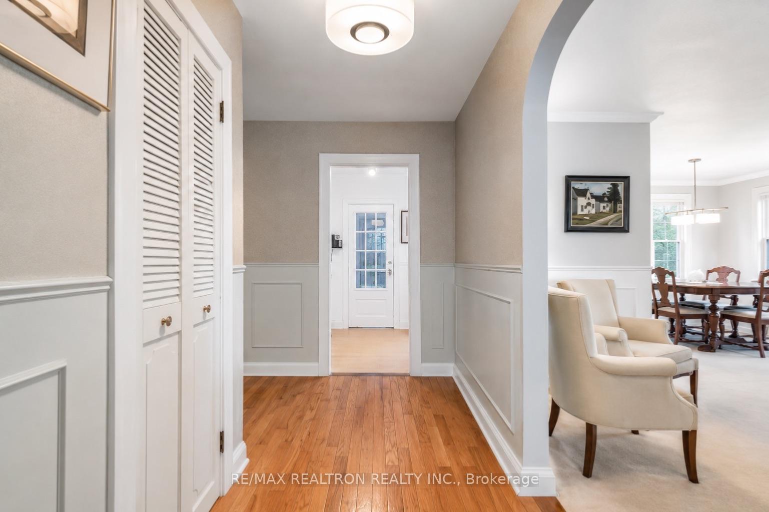 Photo 4 of 151 Brooke Street, Vaughan, Crestwood-Springfarm-Yorkhill — HOMEH