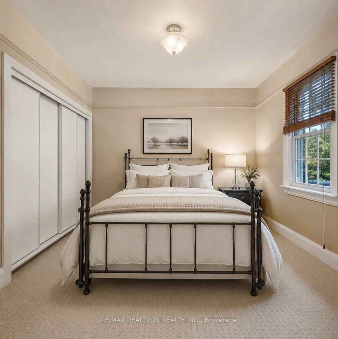 Photo 12 of 151 Brooke Street, Vaughan, Crestwood-Springfarm-Yorkhill — HOMEH