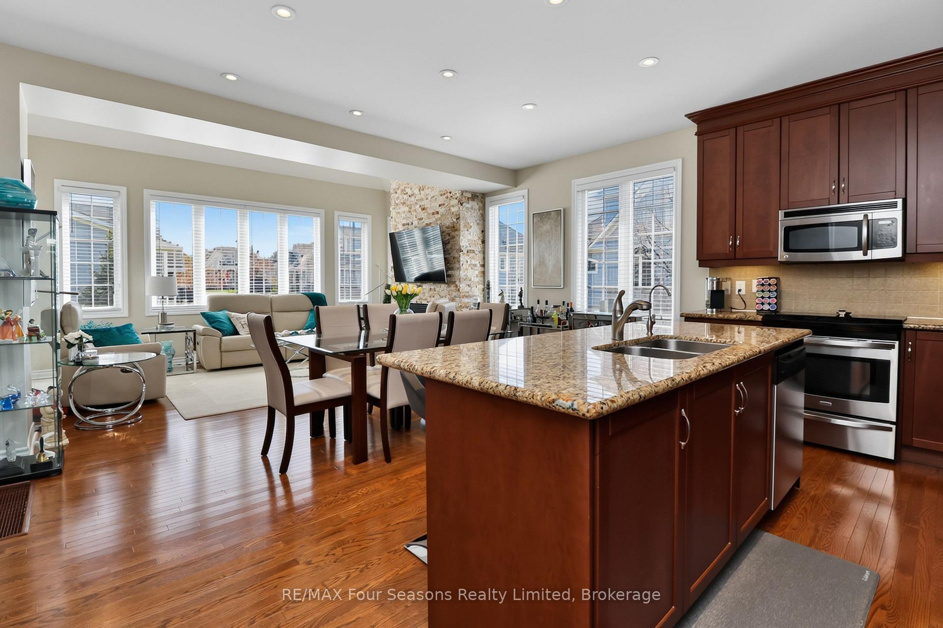 Photo 5 of 64 Waterview Road, Wasaga Beach — HOMEH