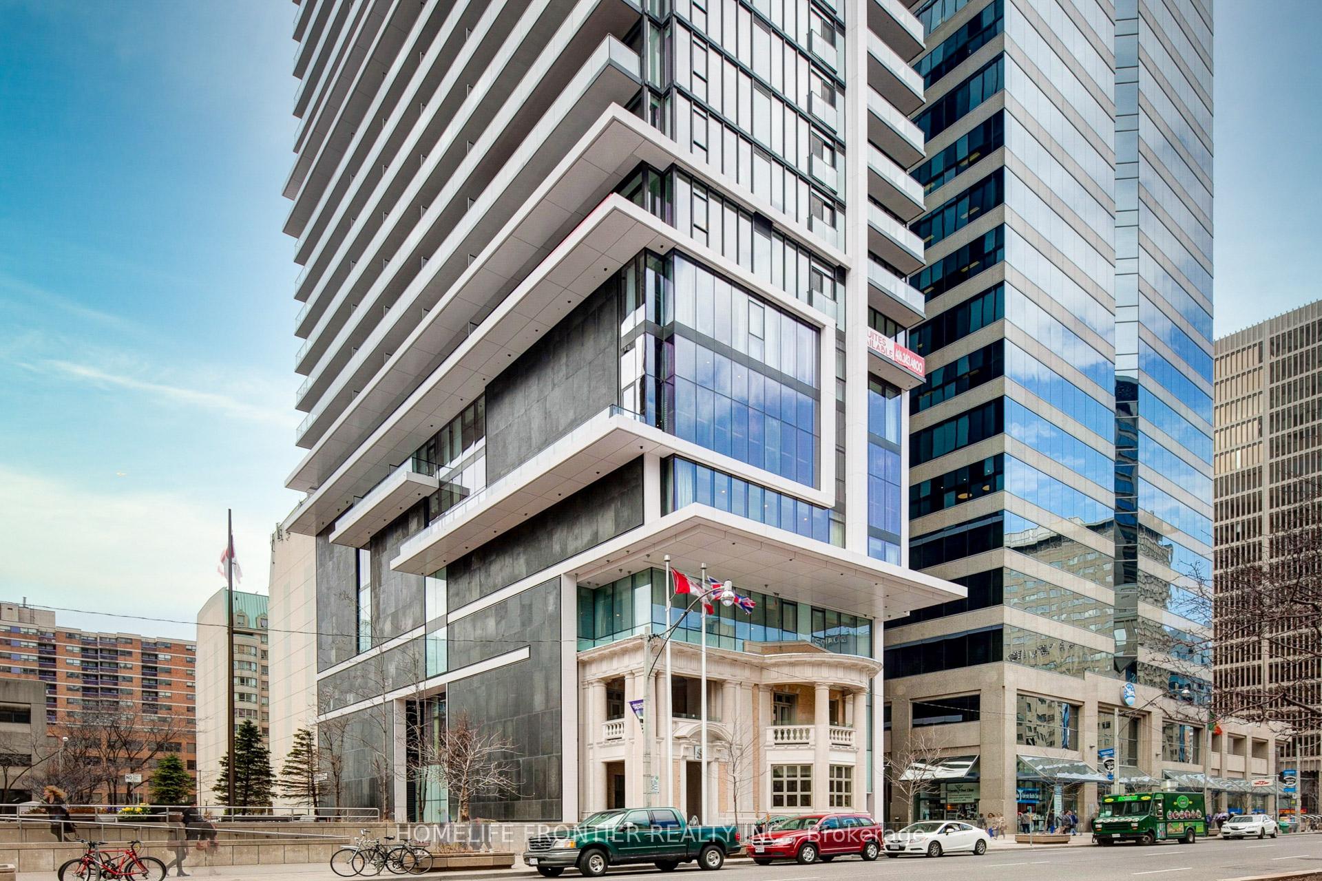 Front of Unit 1708, 426 University Avenue