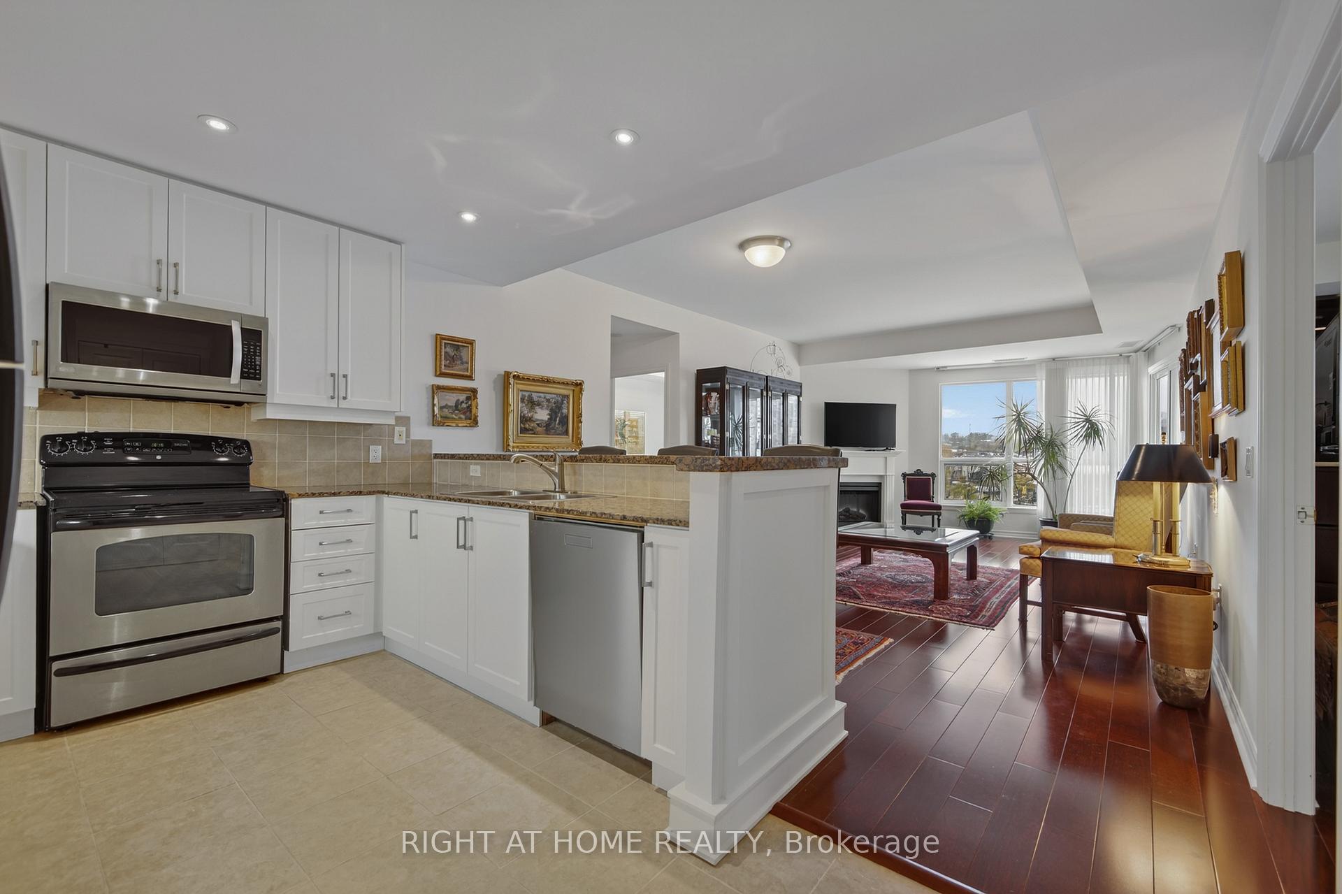 Photo 11 of Unit 409, 6 Toronto Street, Barrie, City Centre — HOMEH