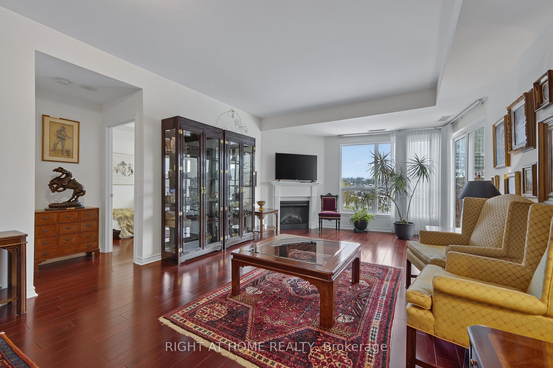 Photo 14 of Unit 409, 6 Toronto Street, Barrie, City Centre — HOMEH
