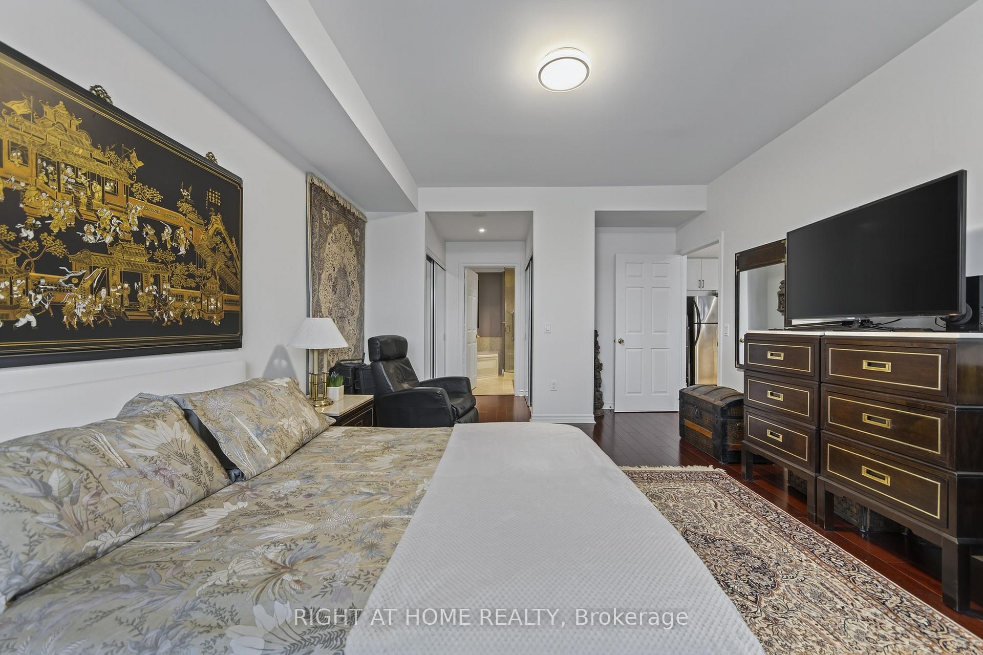 Photo 17 of Unit 409, 6 Toronto Street, Barrie, City Centre — HOMEH
