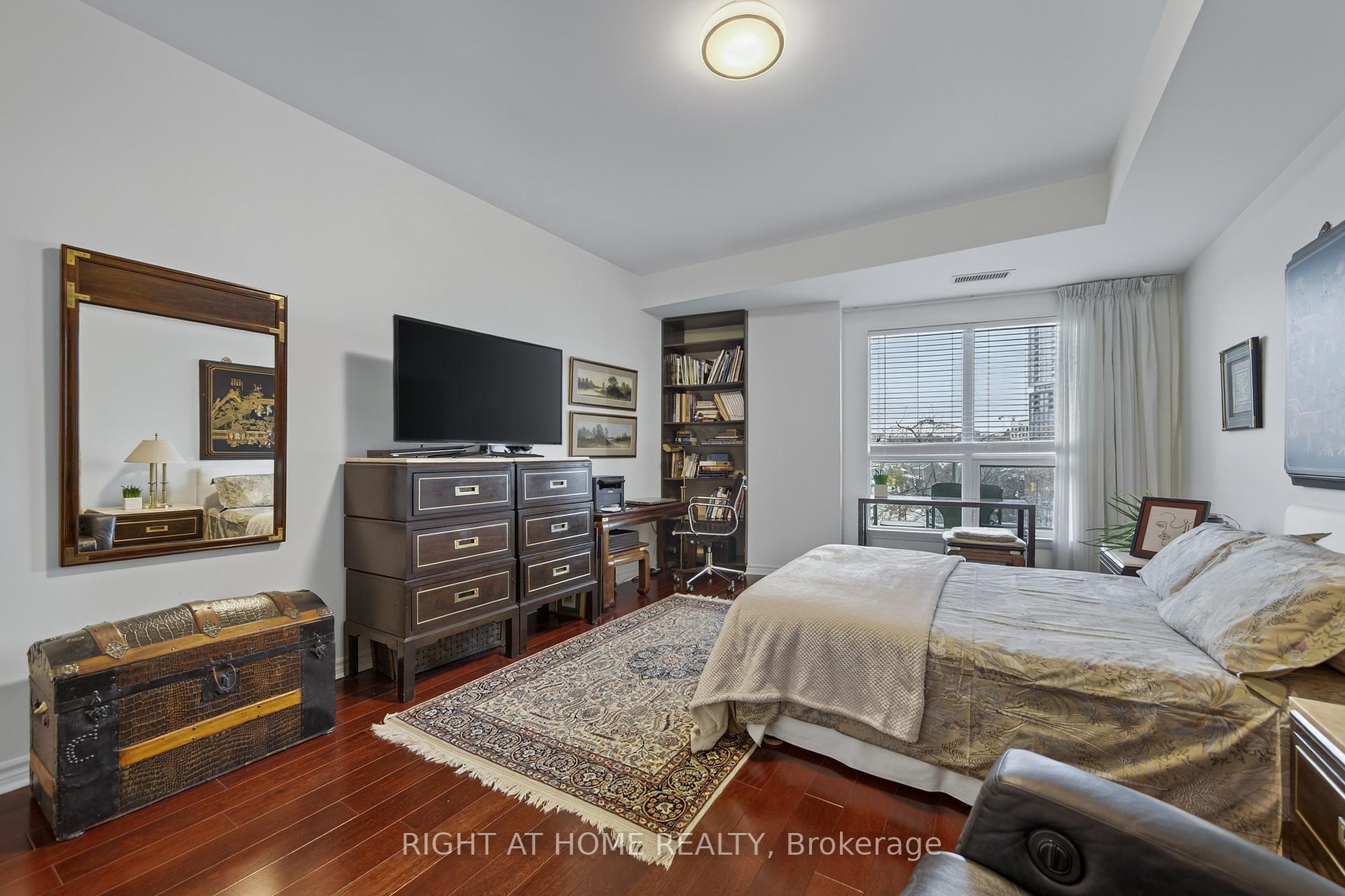 Photo 19 of Unit 409, 6 Toronto Street, Barrie, City Centre — HOMEH