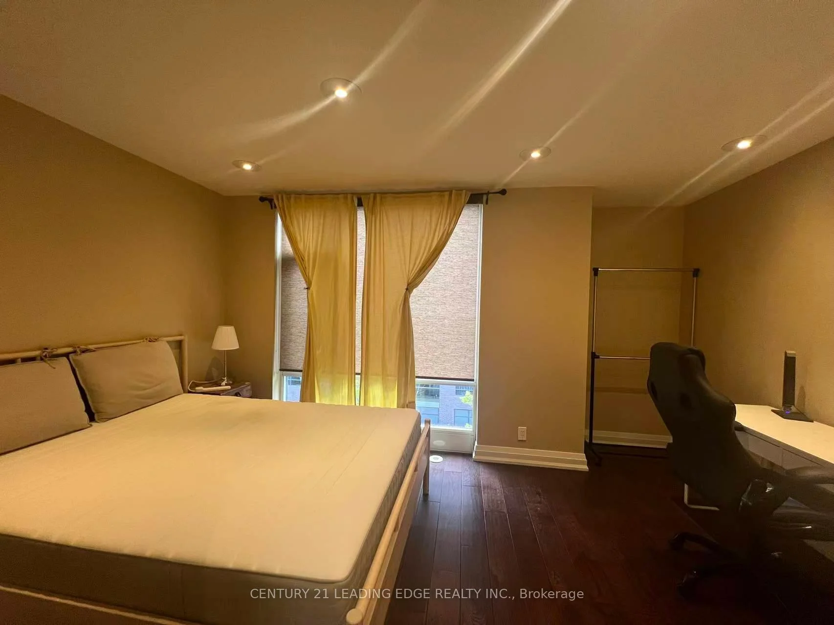 Photo 13 of Unit Th4, 15 Valhalla Inn Road, Etobicoke, Islington-City Centre West — HOMEH