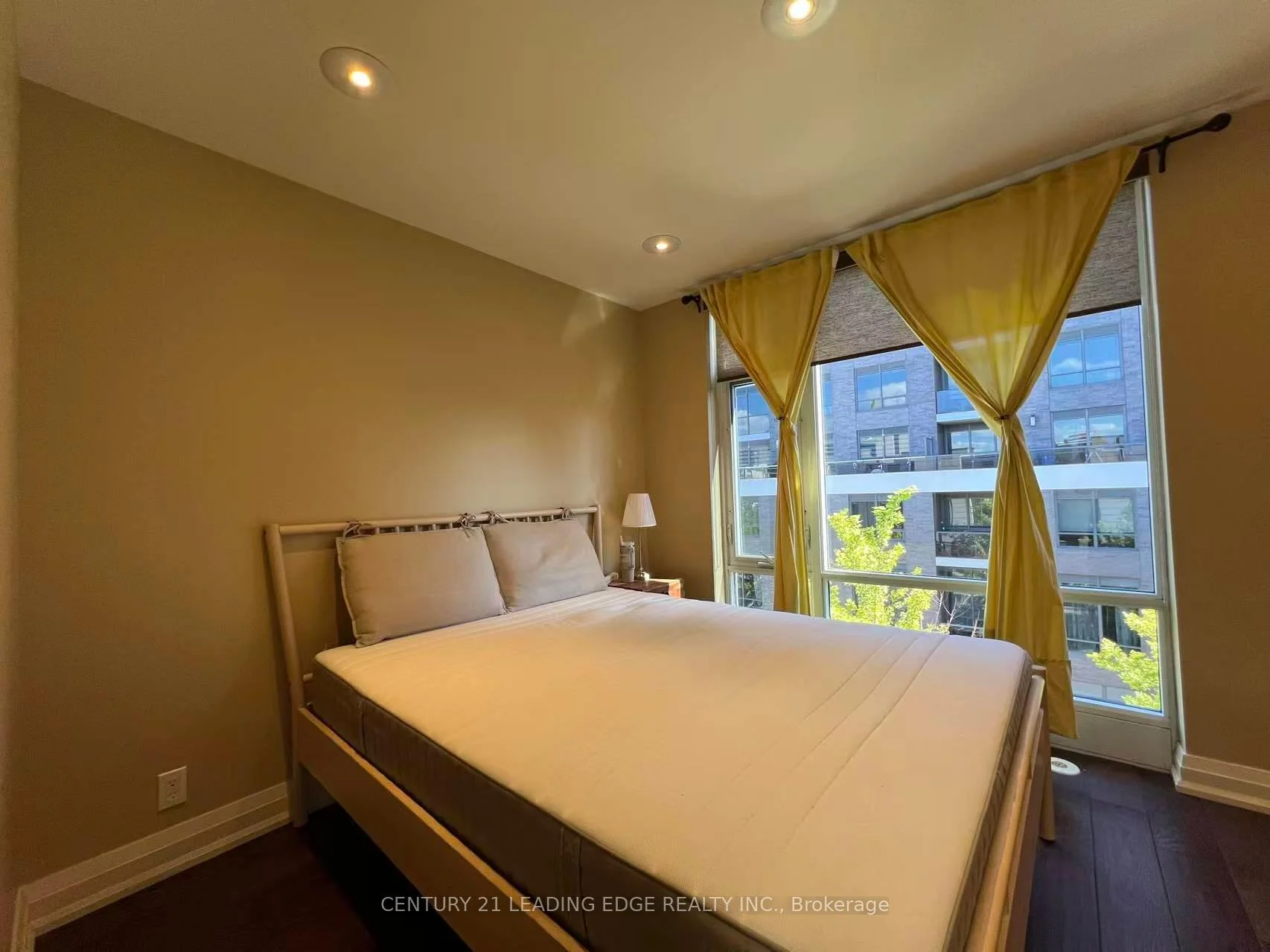 Photo 14 of Unit Th4, 15 Valhalla Inn Road, Etobicoke, Islington-City Centre West — HOMEH