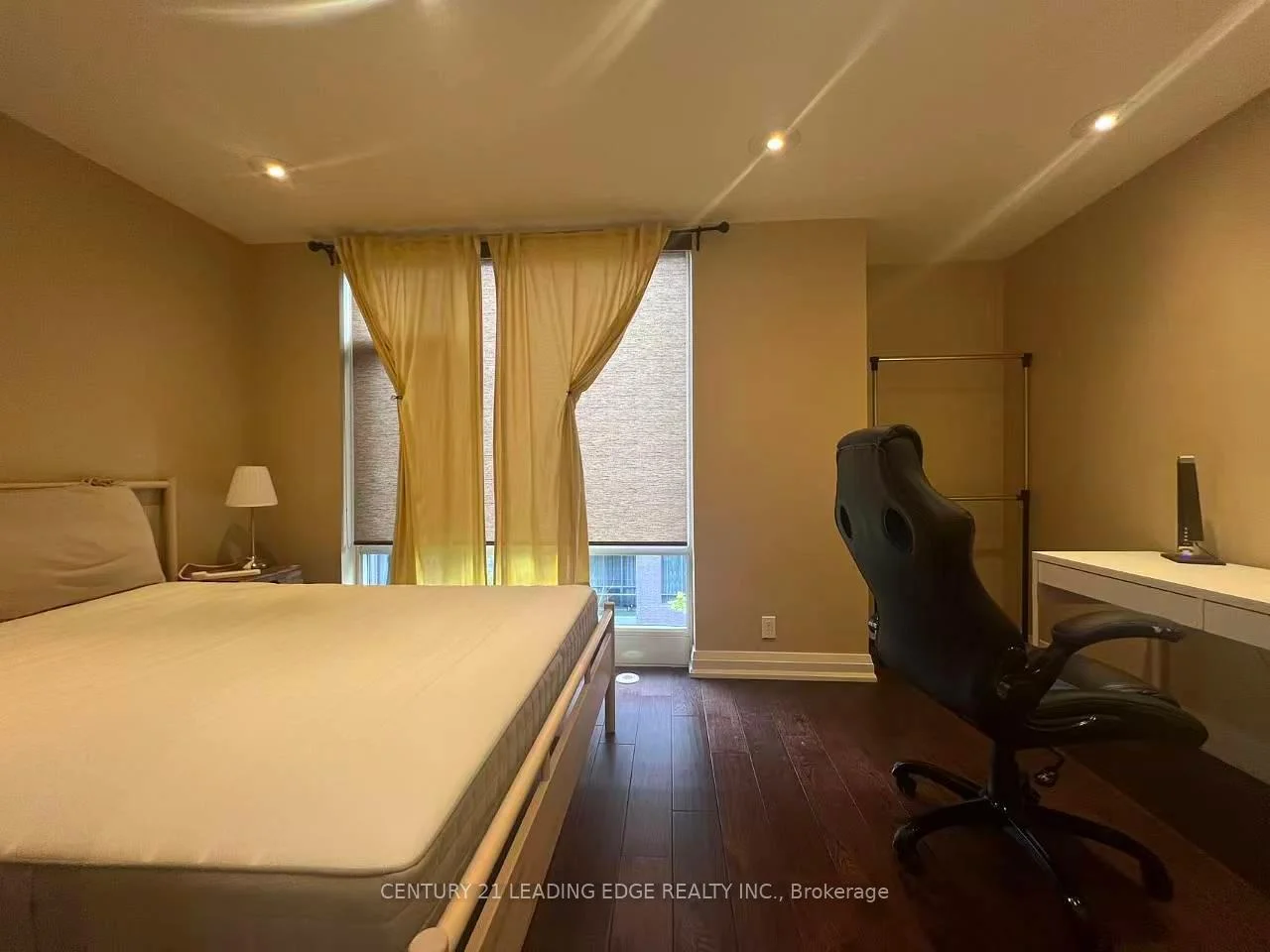 Photo 15 of Unit Th4, 15 Valhalla Inn Road, Etobicoke, Islington-City Centre West — HOMEH