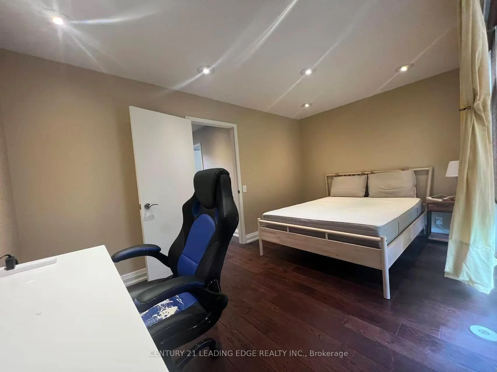 Photo 21 of Unit Th4, 15 Valhalla Inn Road, Etobicoke, Islington-City Centre West — HOMEH