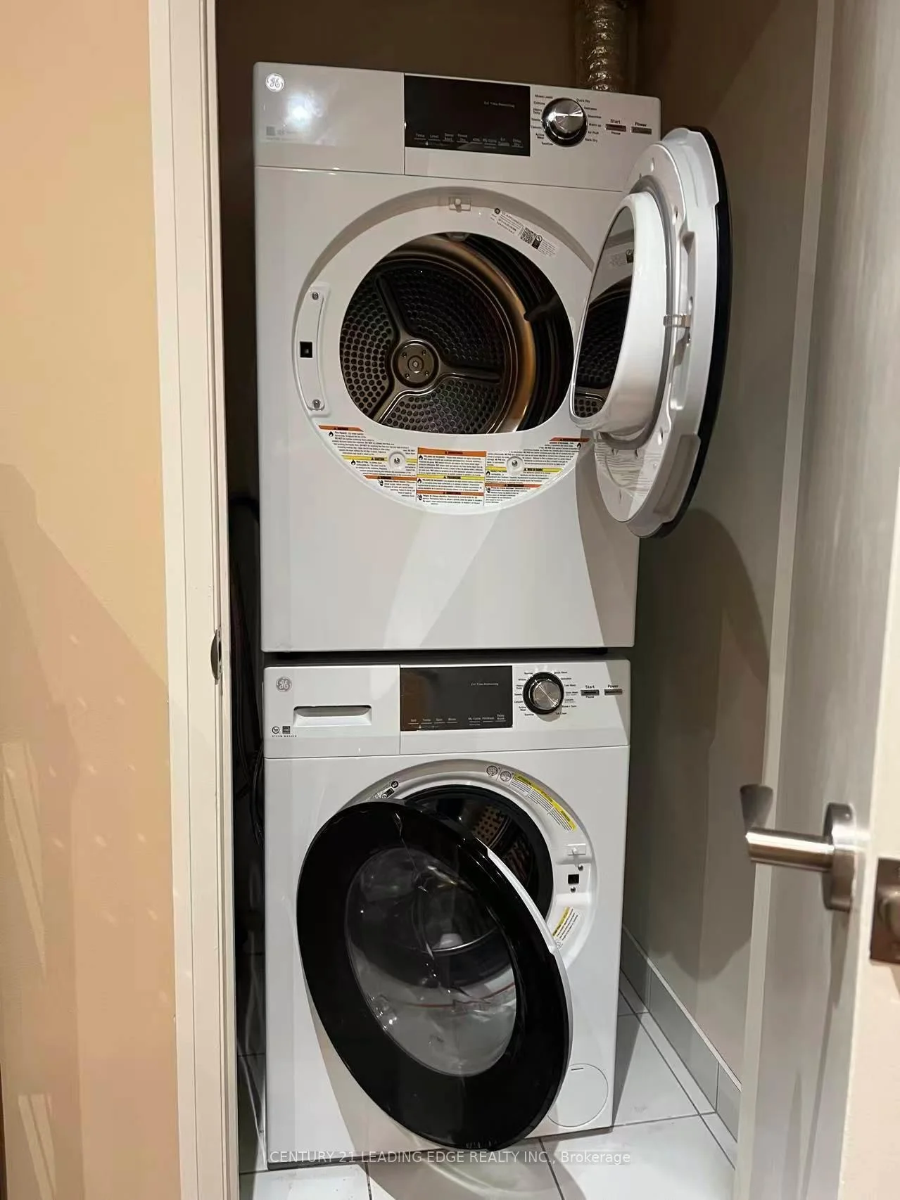 Photo 25 of Unit Th4, 15 Valhalla Inn Road, Etobicoke, Islington-City Centre West — HOMEH